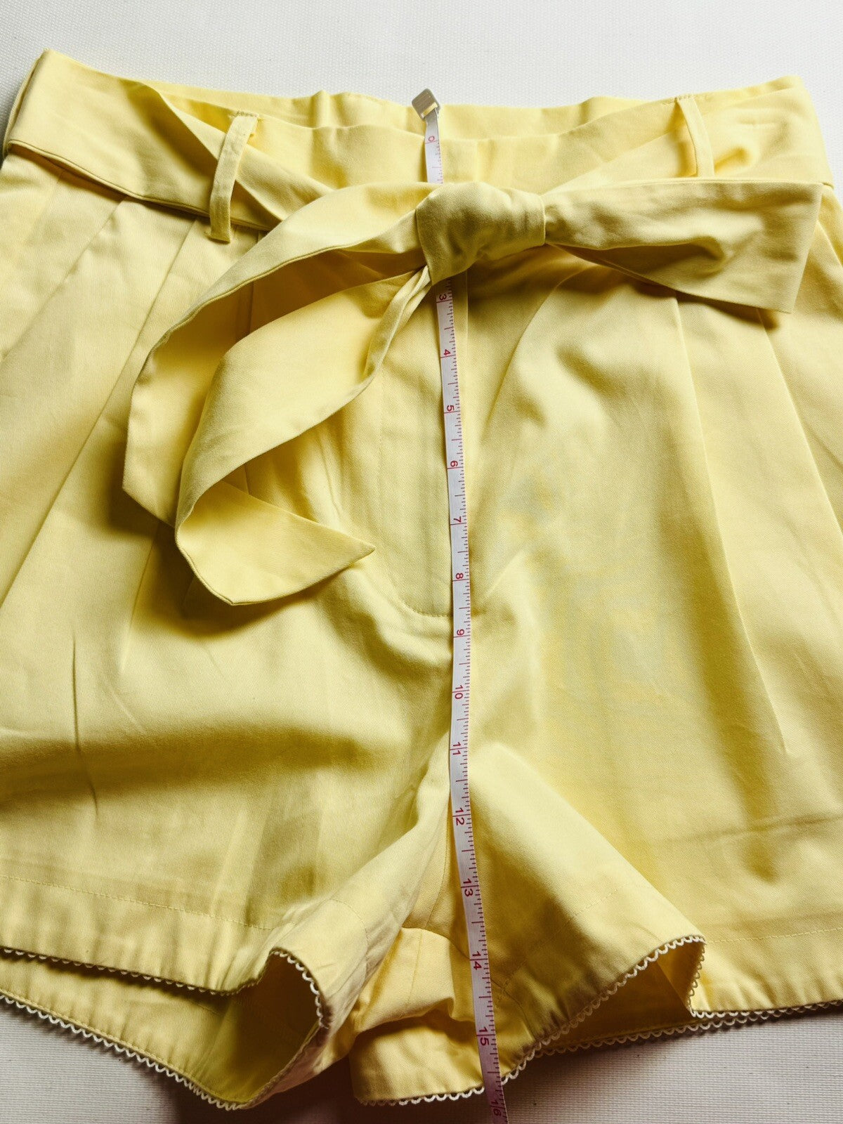 Kilo Tango Women’s Tie Waist Shorts Size M. (50)