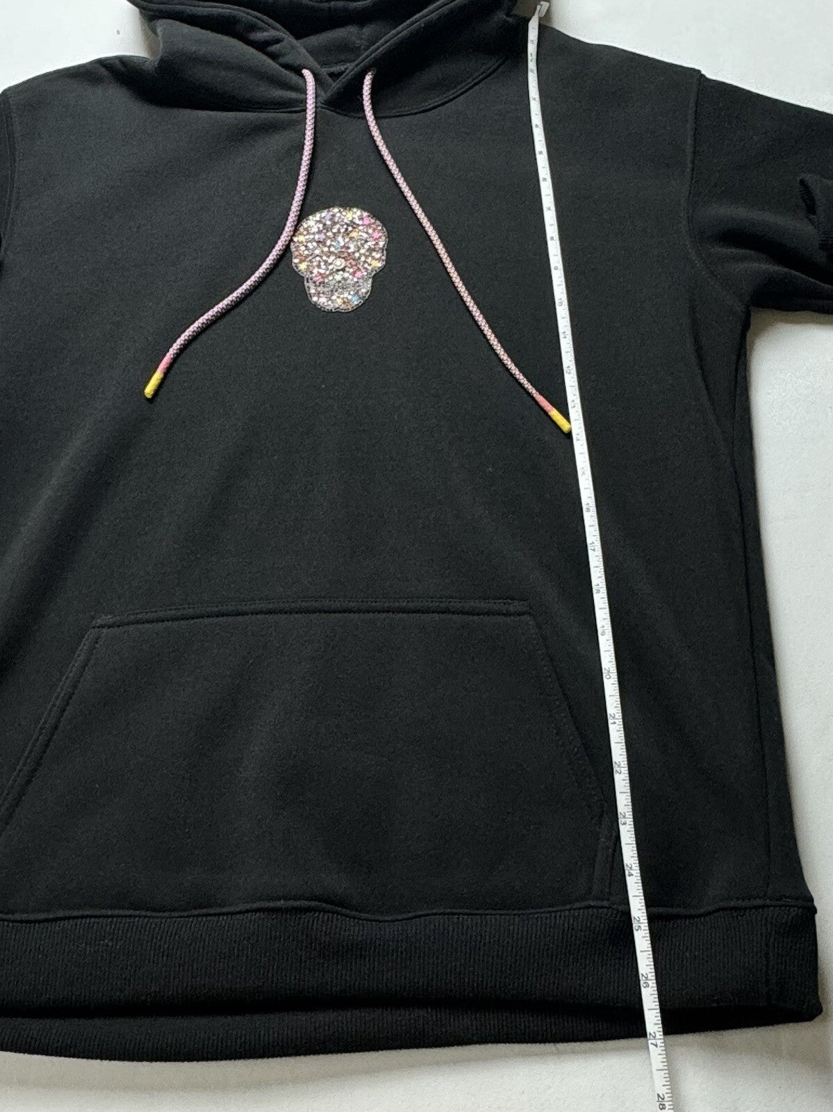 Viori La Vio Women’s Skull Rhinestone Hoodie Sweater Sz M. (B.94)