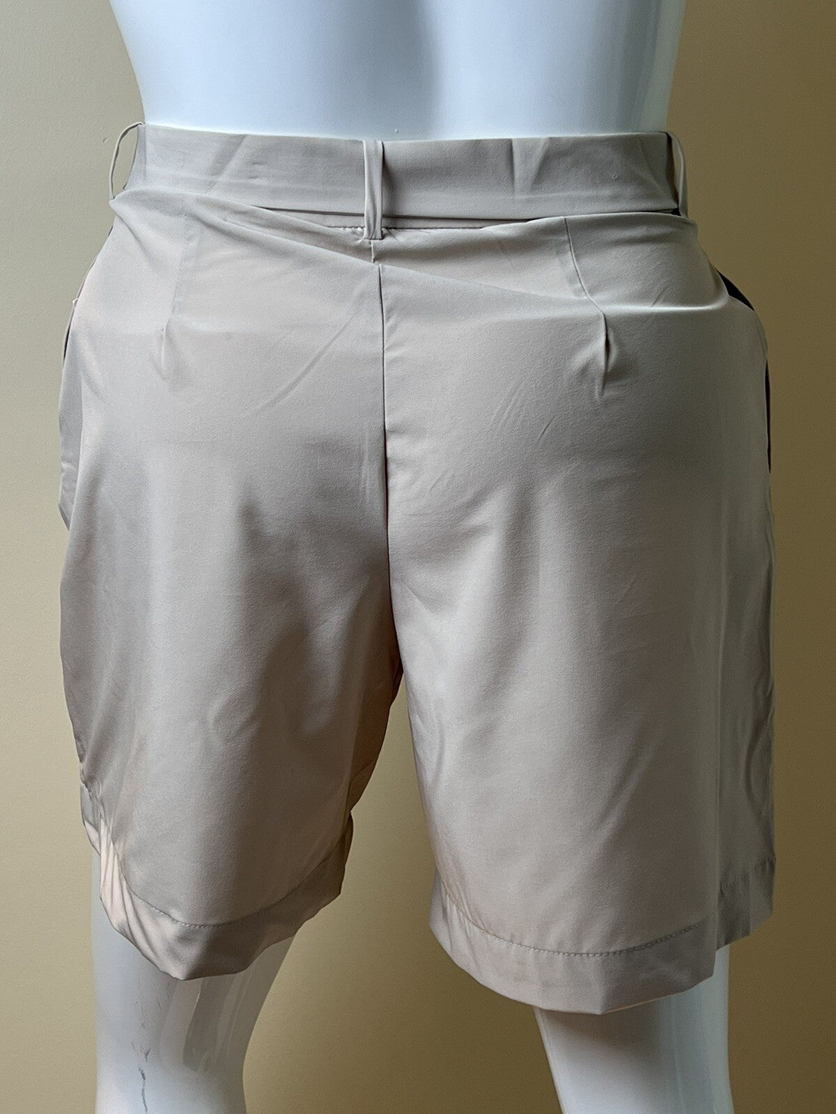 $79 Calvin Klein Shorts Women’s Sz 12 Chino