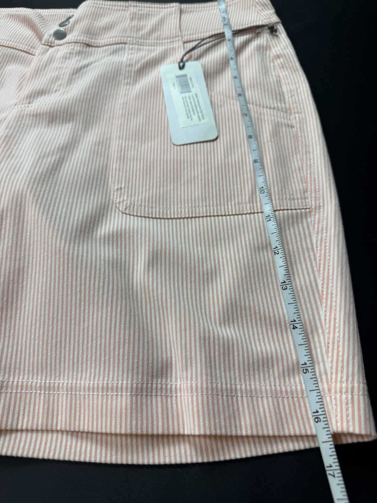 Jofit Women’s Tennis Golf Bermuda Shorts Sz 4. (B.153)