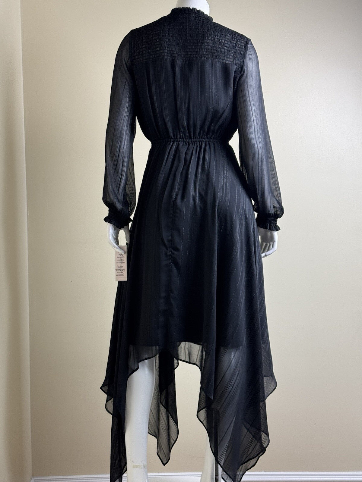 $168 NANETTE LEPORE Pleaded Black Dress Sz 6. (B.149)