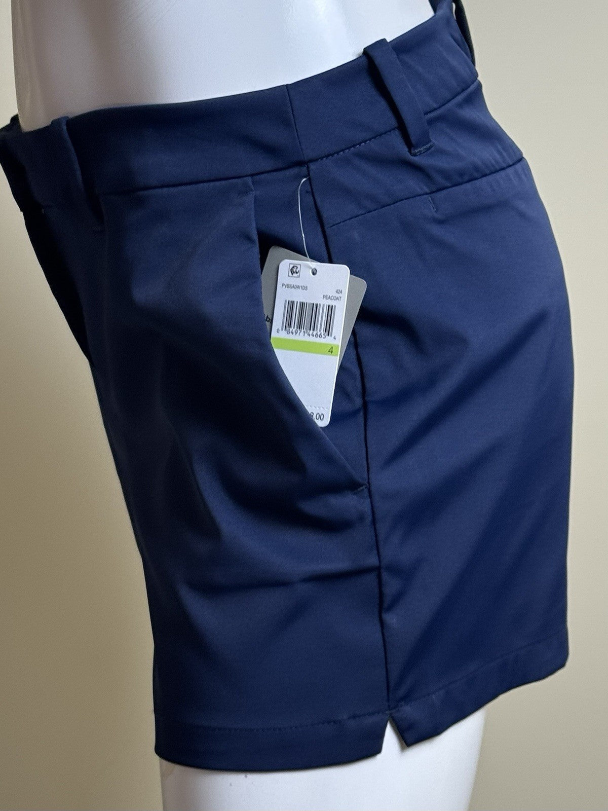 $68 PGA TOUR Women's Golf Shorts Size 4 Navy (B.044)