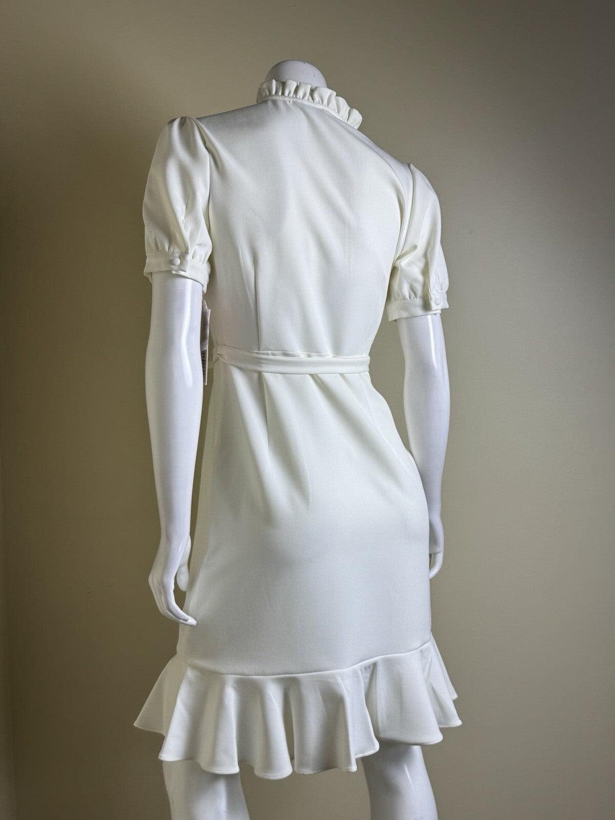 $128 NANETTE LEPORE Ivory Belted Dress Sz 4 (B.140)