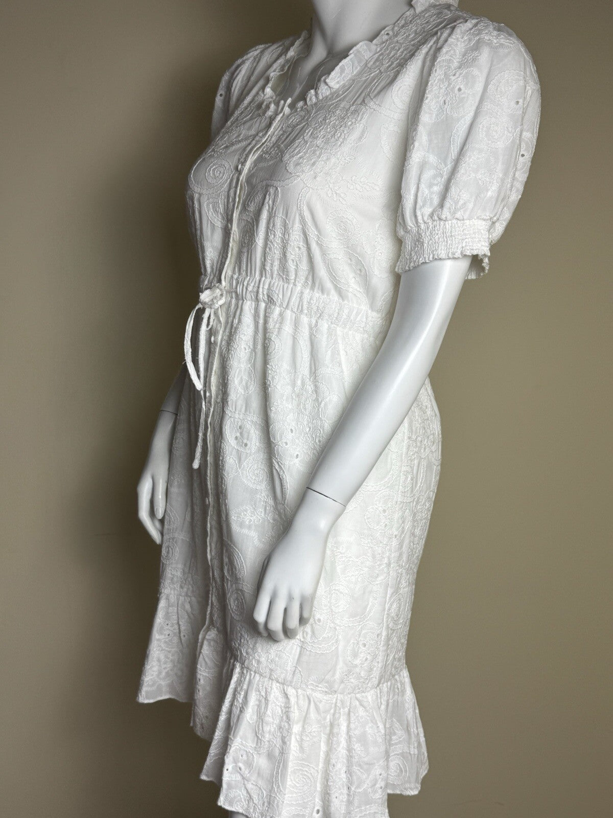 $148 NANETTE LEPORE White Laced Dress Sz 14 (B.11)