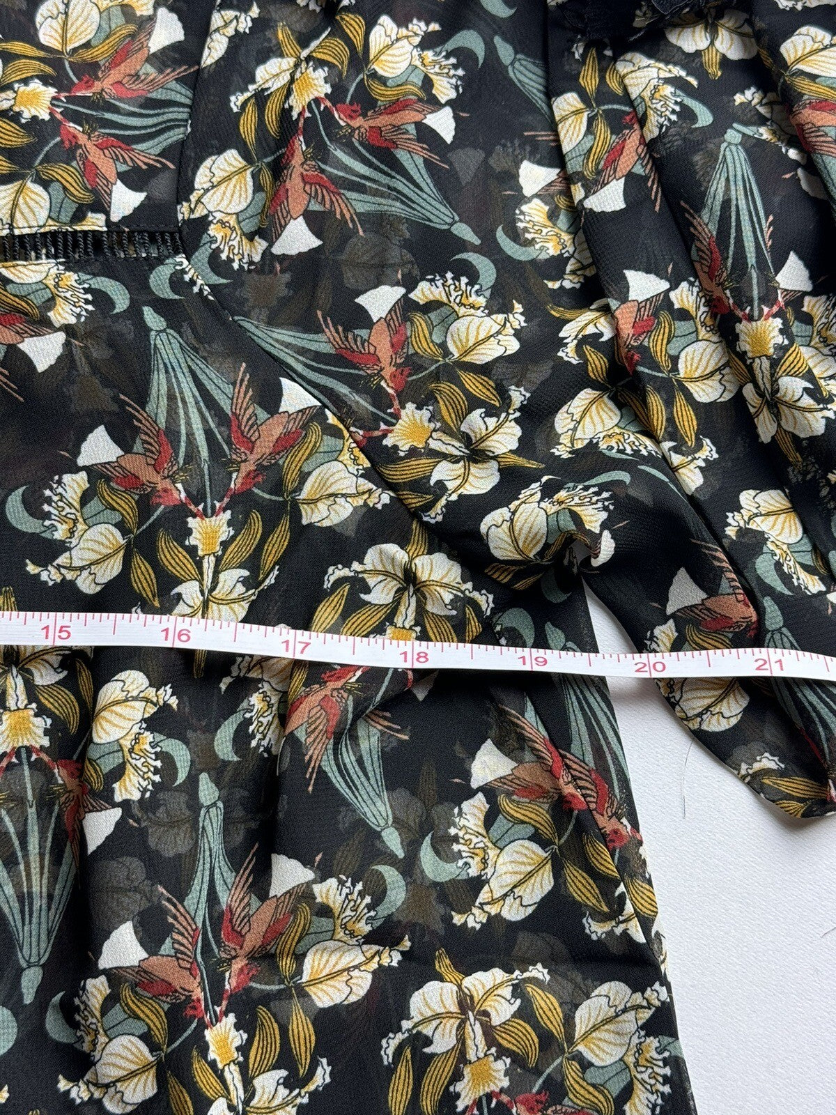 $128 Max Studio Women’s Top Sz M Blouse (B.73)