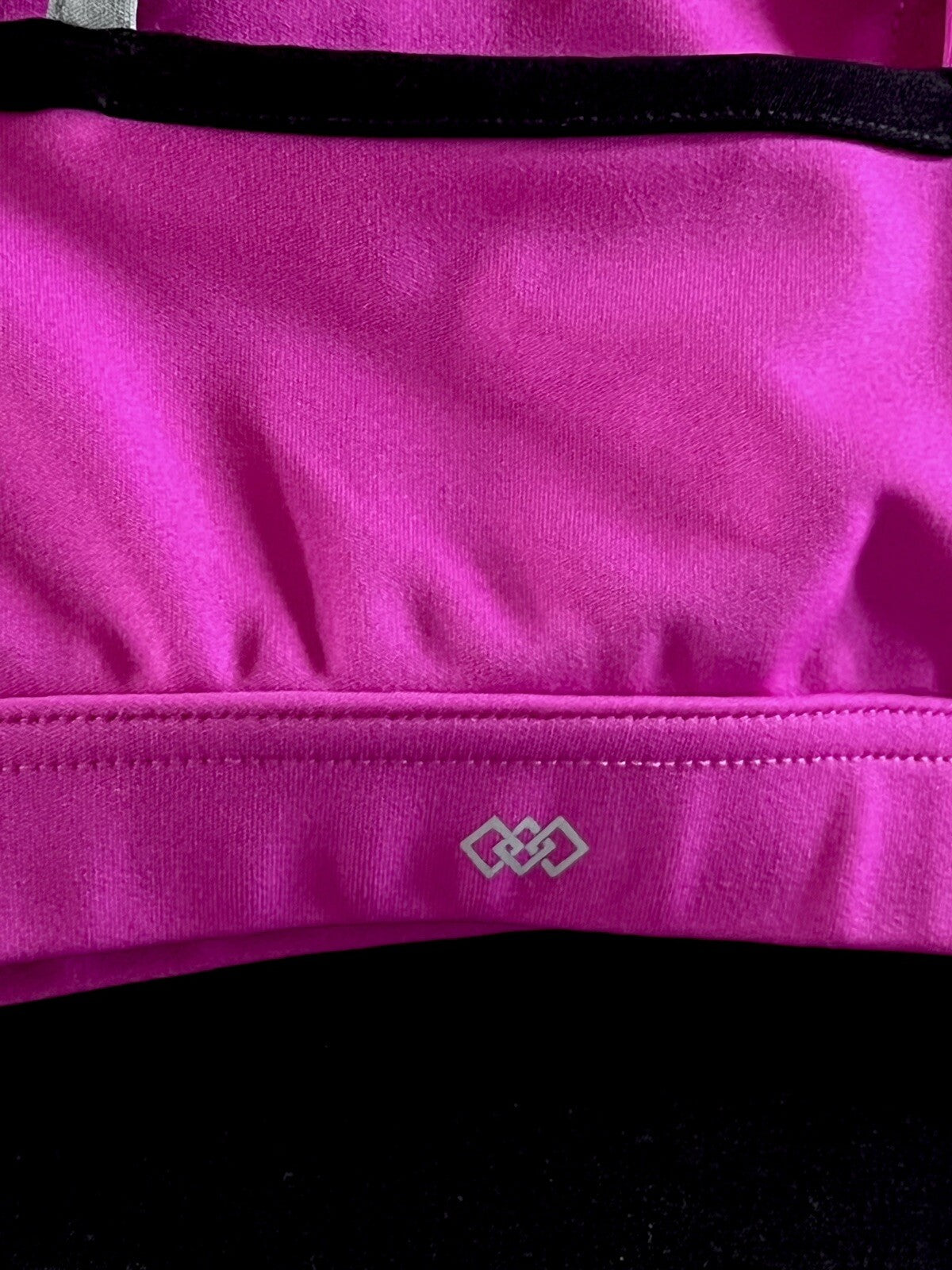 LEGEND Women's Fuchsia Stretchy Strappy Sports Bra SIZE L