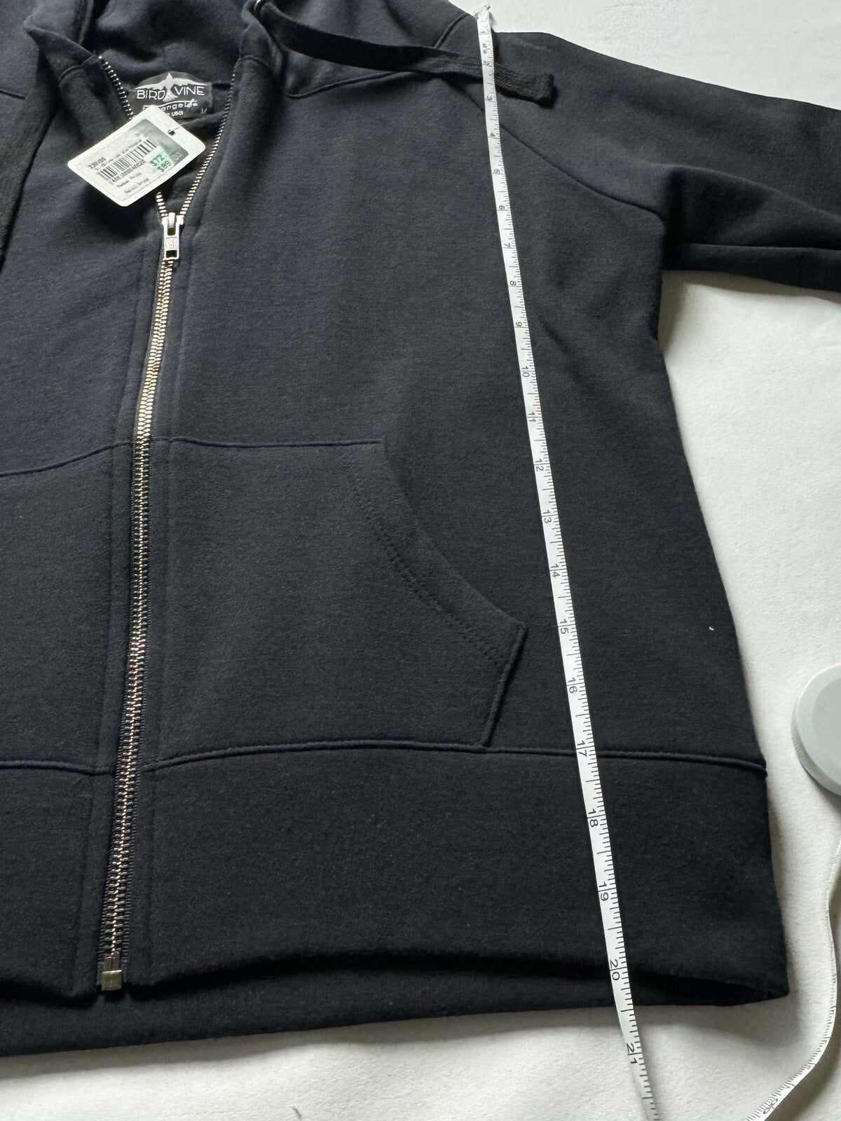 BIRD & VINE Los Angeles Women’s Sz M Tennis Logo Hoodie Sweater. (B.107)