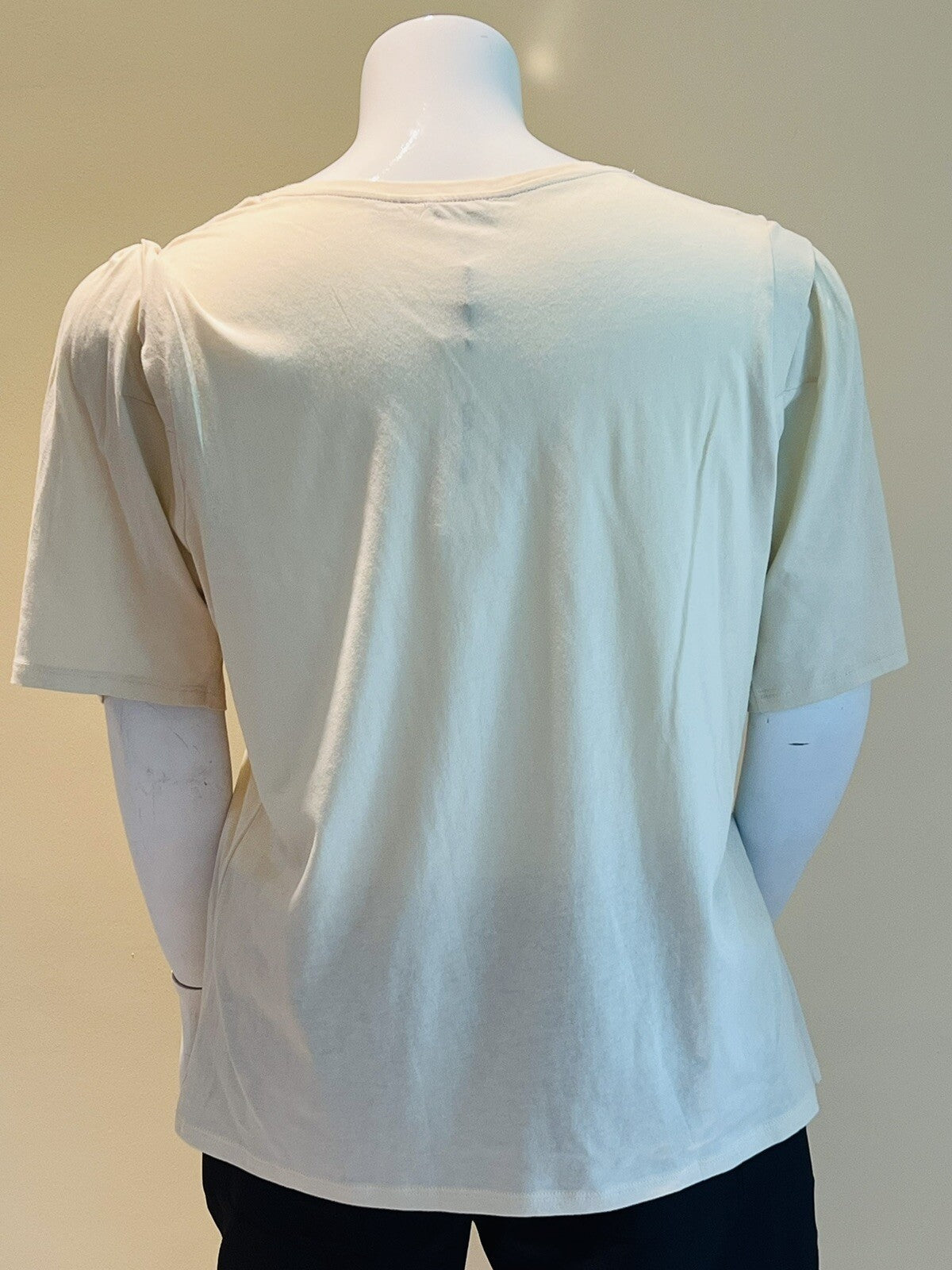 $49 Calvin Klein Women’s Top Shirt Sz XL light yellow blouse