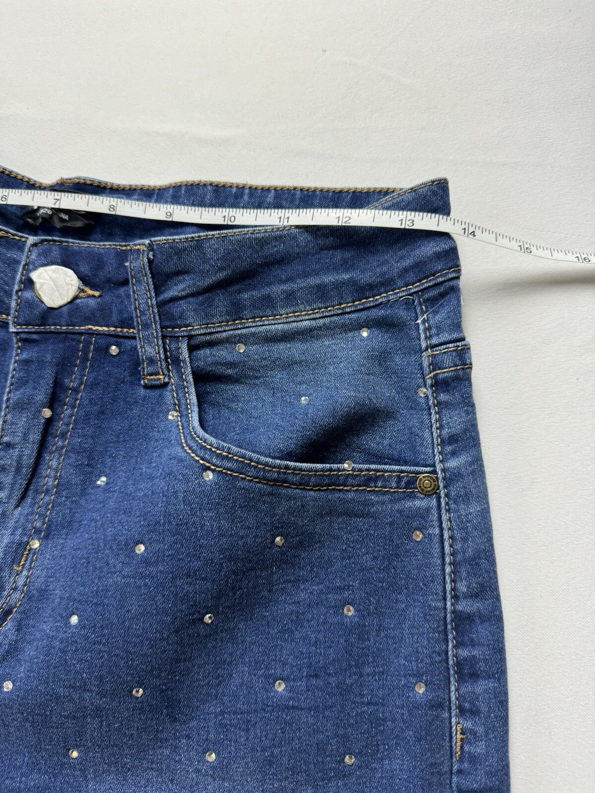 $89 Bebe Rhinestone Blue Jeans Women's Sz 6/28. (B.116)