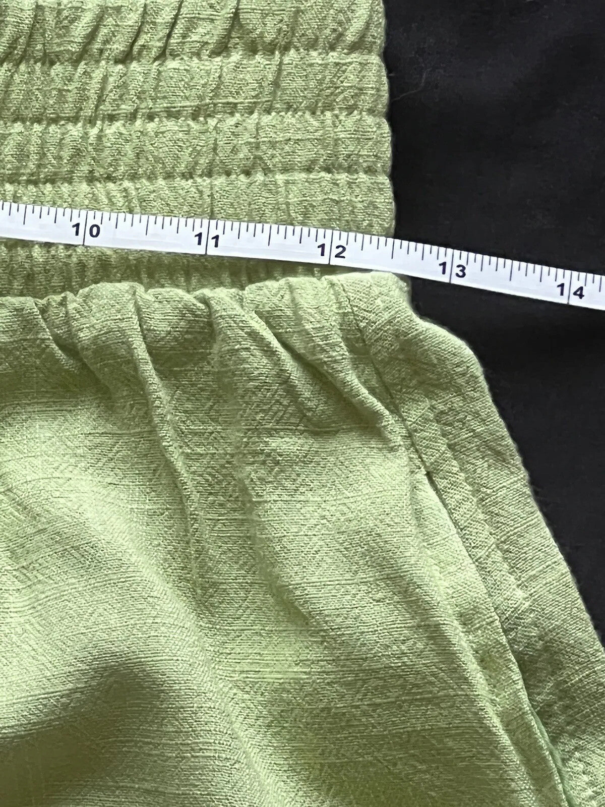 $158 Walter Baker Women’s Ariel Green Shorts Sz M