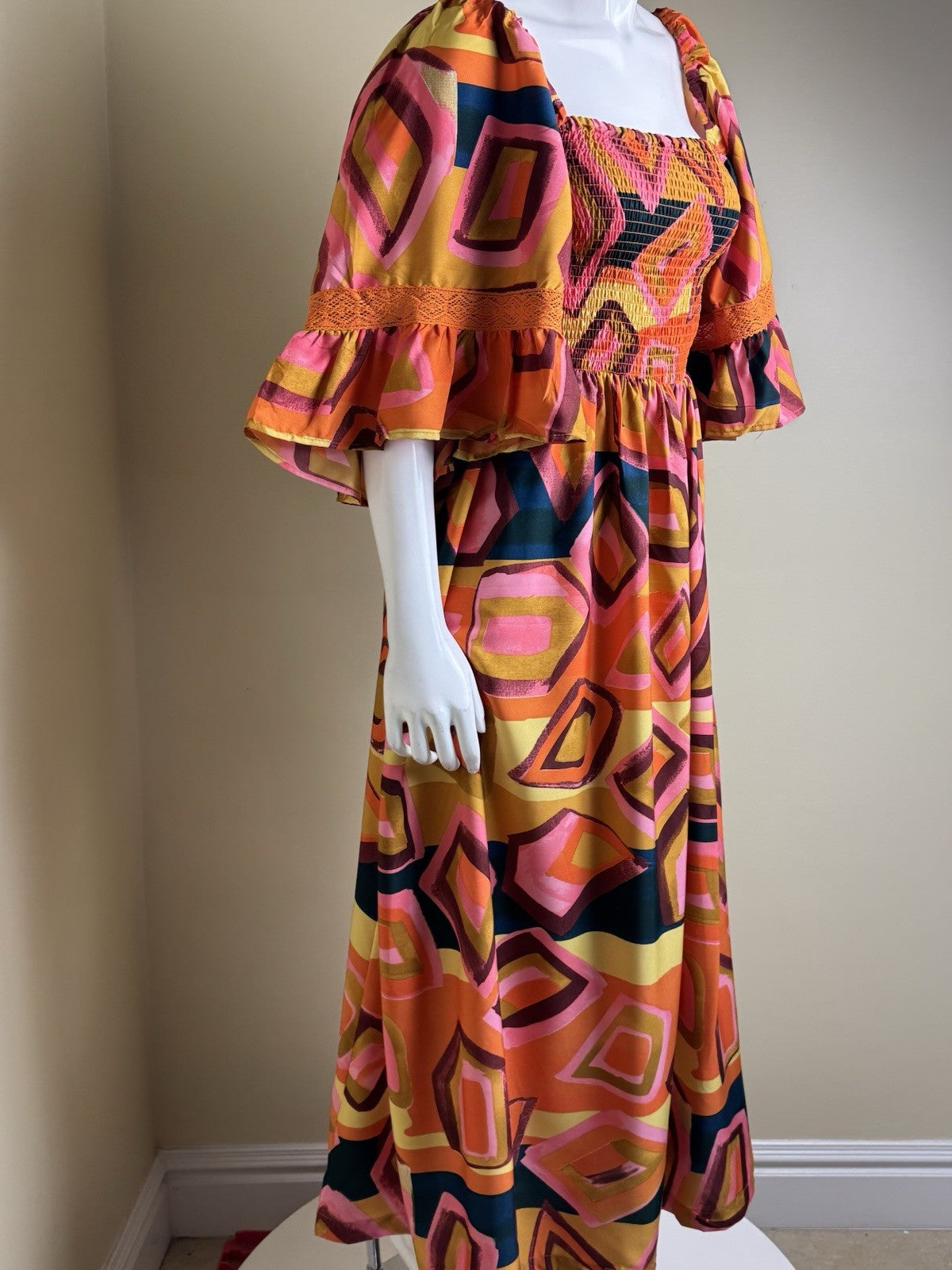 Truly 4 You Women’s Maxi Multi Color Dress Sz M. (B.05)