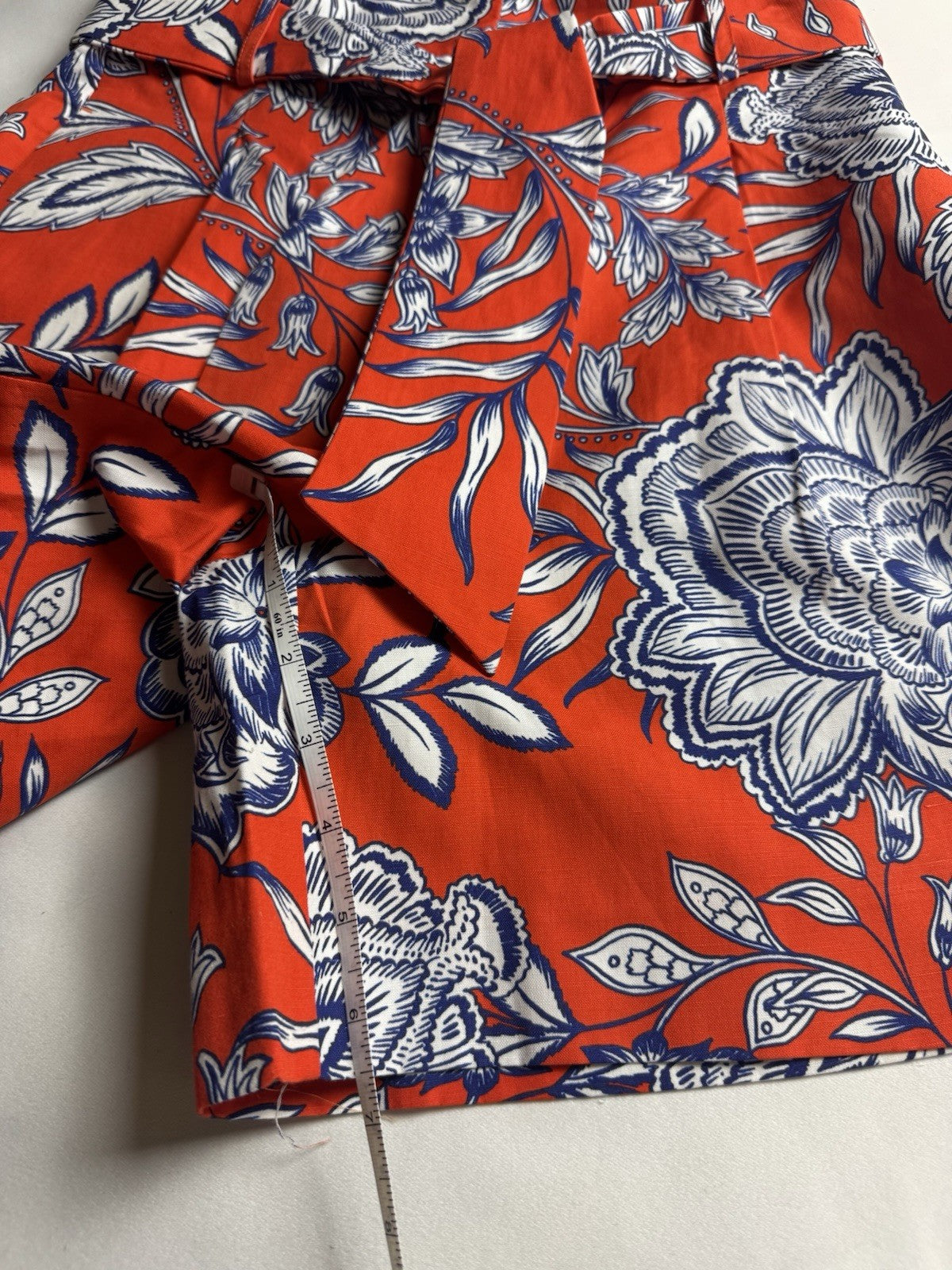 Tyler Boe Women’s Shorts Floral High Waist Belted Sz 4. (B.164)