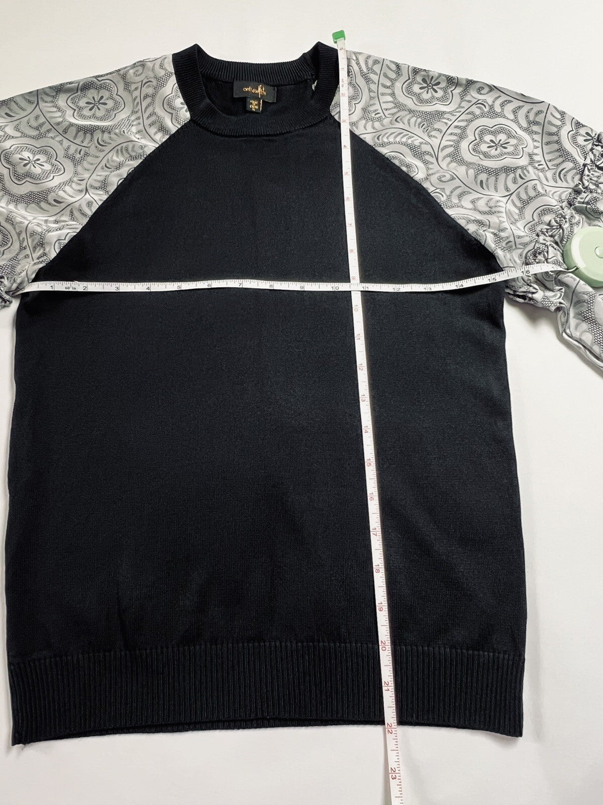 On Twelfth Women’s Long Sleeve Top Blouse Sz M