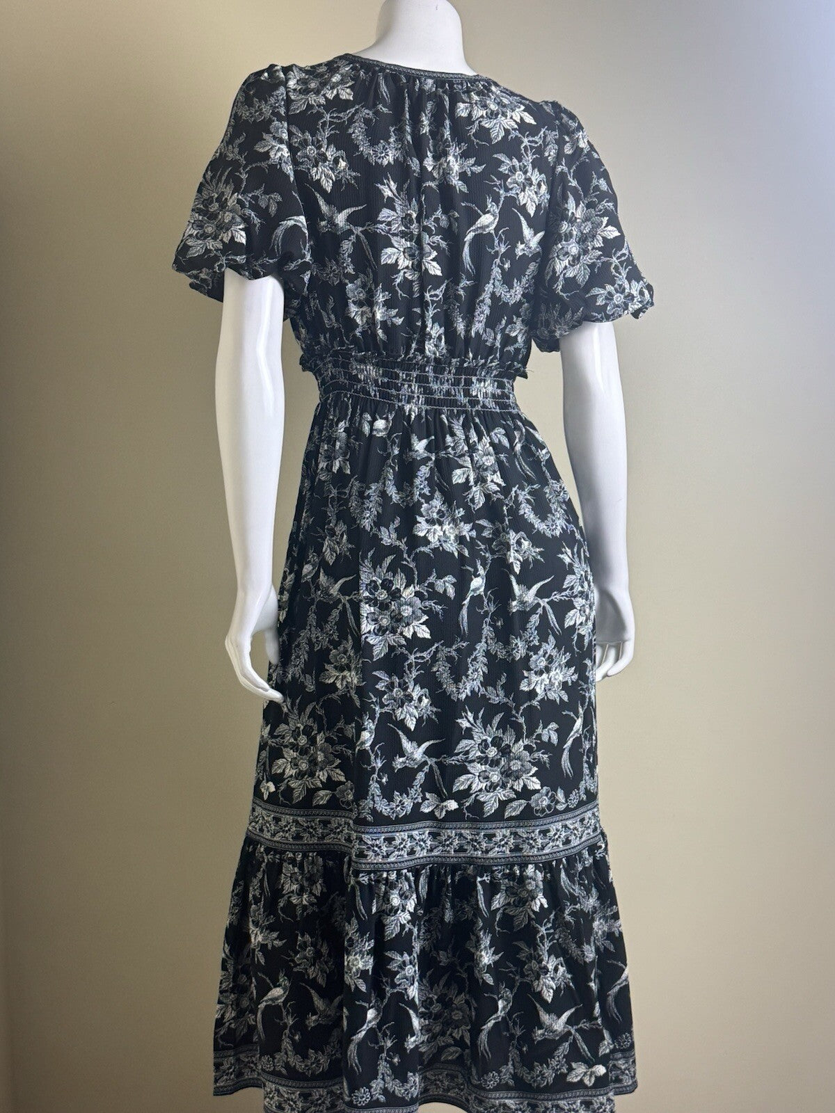 $188 Max Studio Women’s Floral Dress Sz SP (B.139)