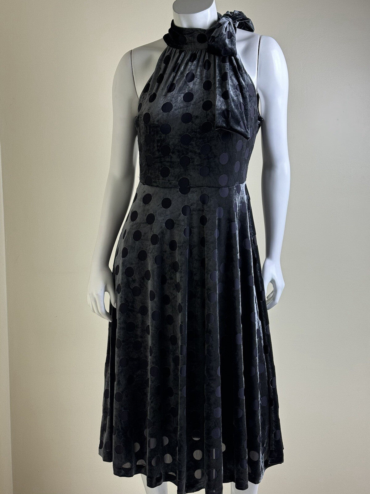 $149 Calvin Klein Women's Gray Polka Dots Dress Sz 6. (B.103)