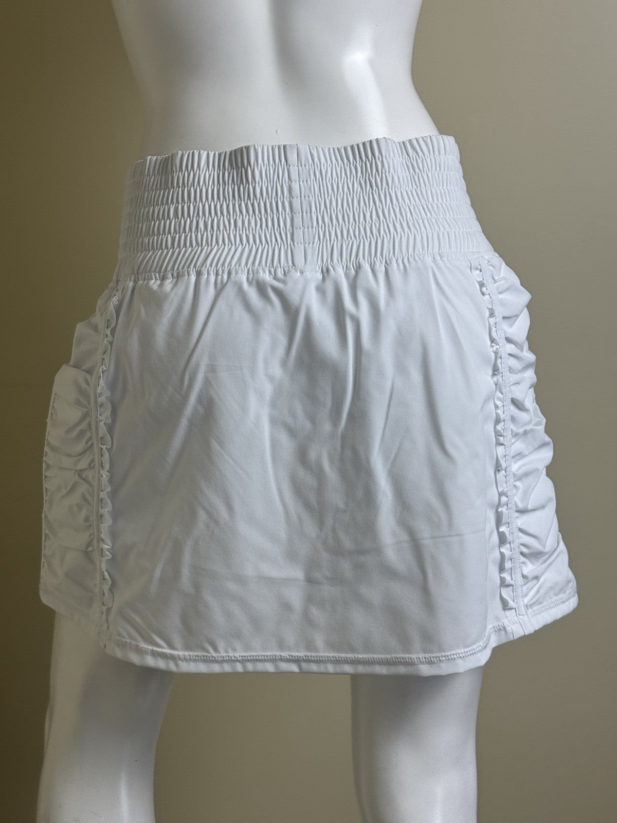 The Bubble Ruffled Pleated Golf Tennis Skirt Sz L. (B.156)