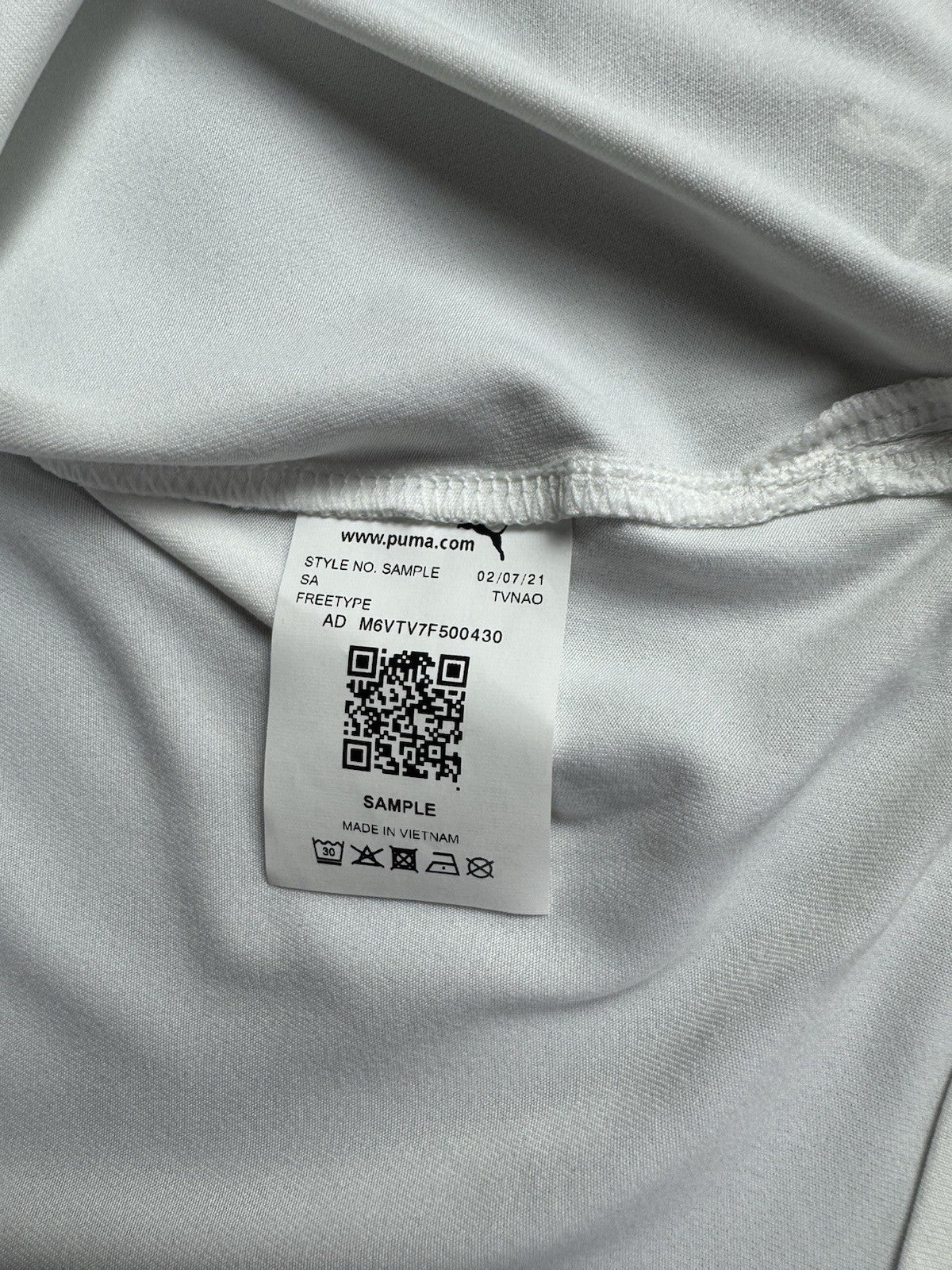 Puma Women’s Golf Shirt Sz S. (B.170)