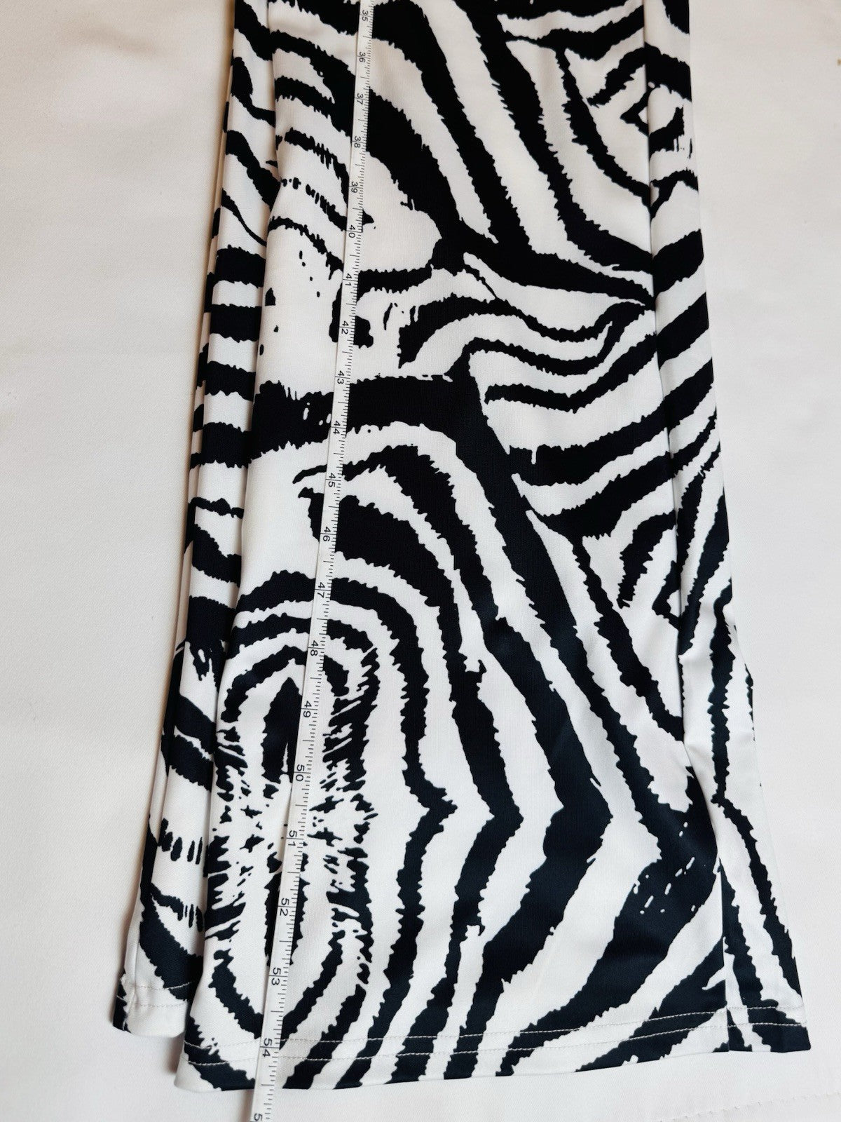 Women’s Black /white Jumpsuit Size S. (B.164)