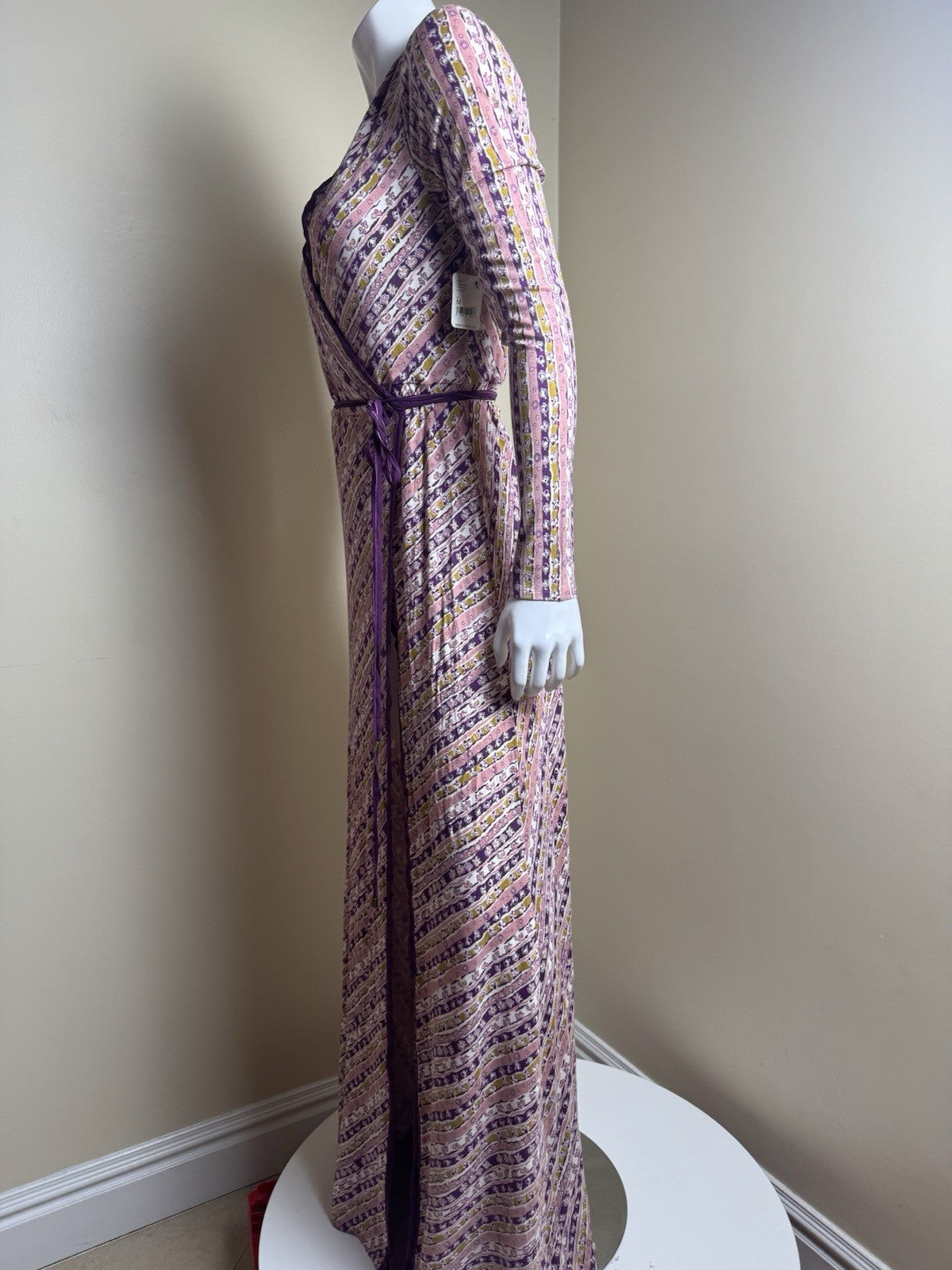$168 Free People Dress Women’s Floral Long Sleeve Sz M. (B.169)