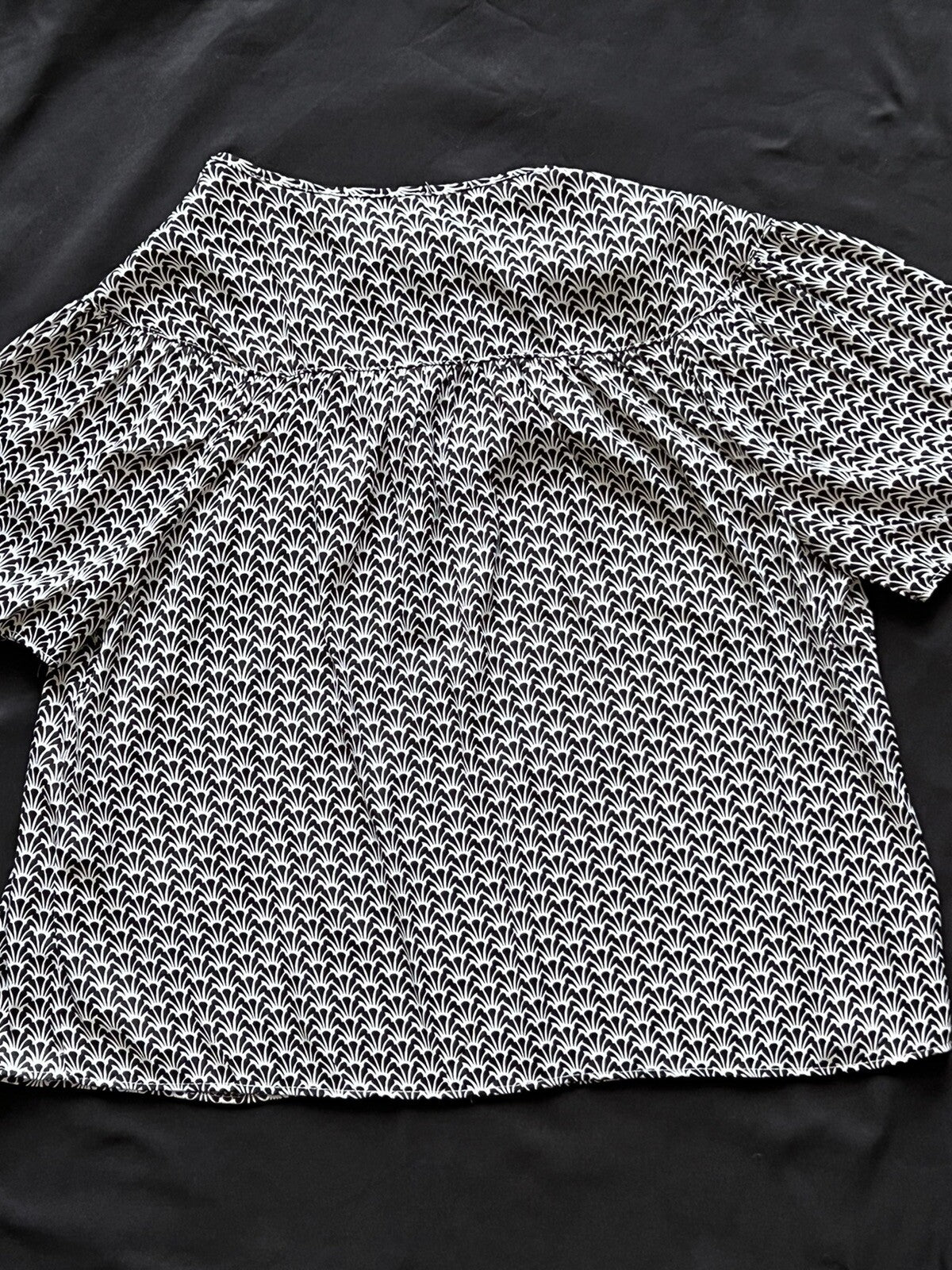 TAHARI Women's Blouse Black,White Top Sz S