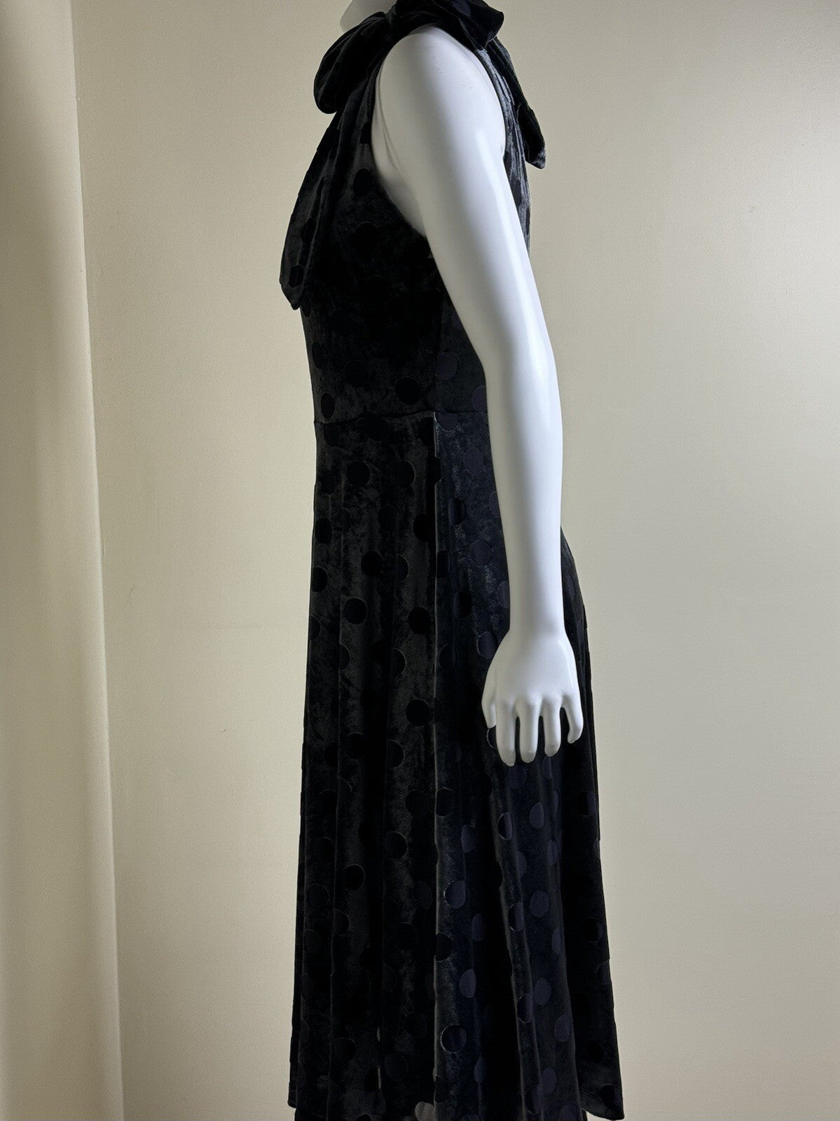 $149 Calvin Klein Women's Gray Polka Dots Dress Sz 6. (B.103)