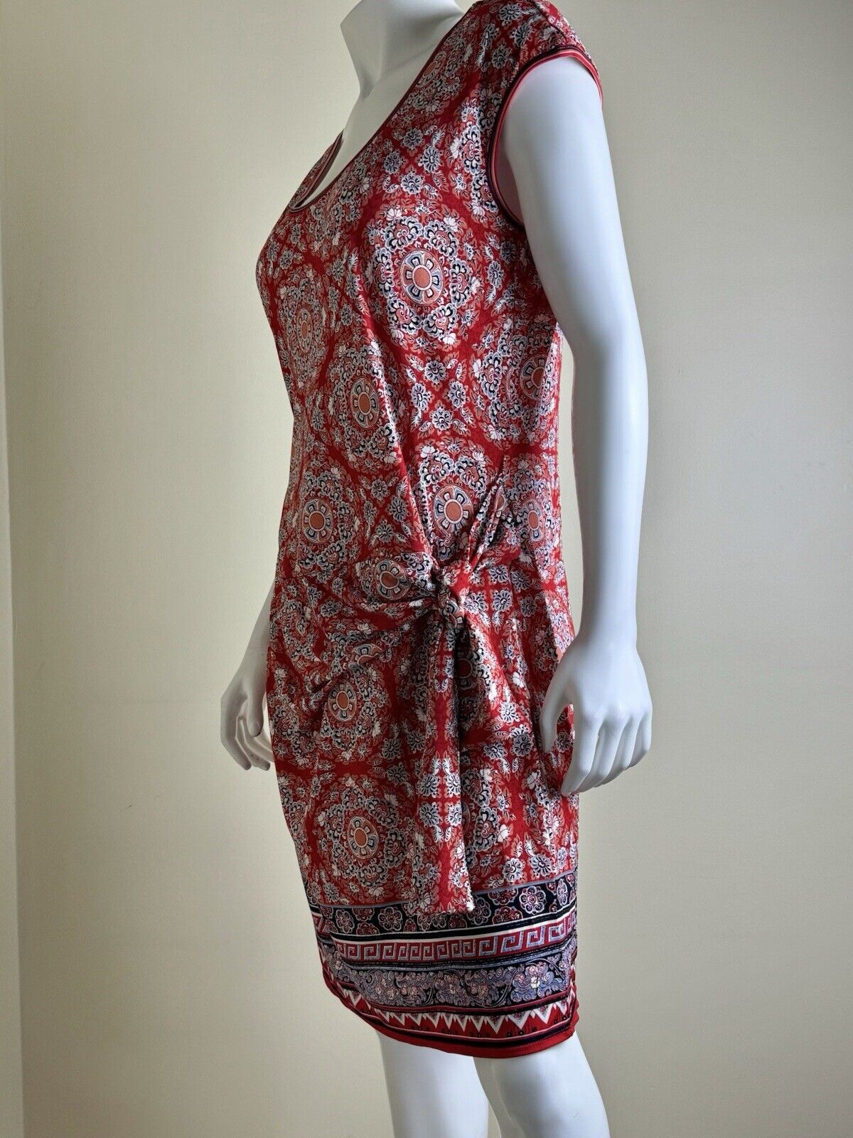 $128 Max Studio Women’s Red Wrap Dress Sz S (B.60)