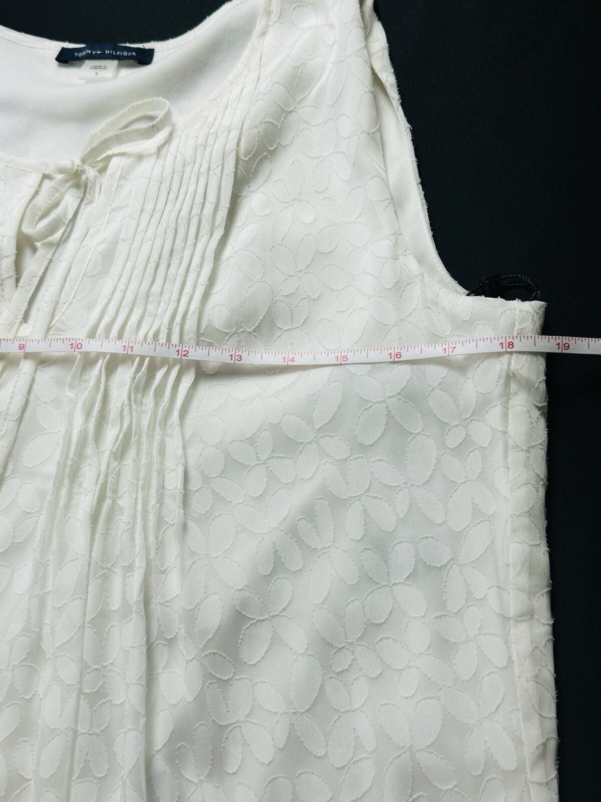 $129 Tommy Hilfiger Women’s Ivory Lace Dress Size 6 (B.79)