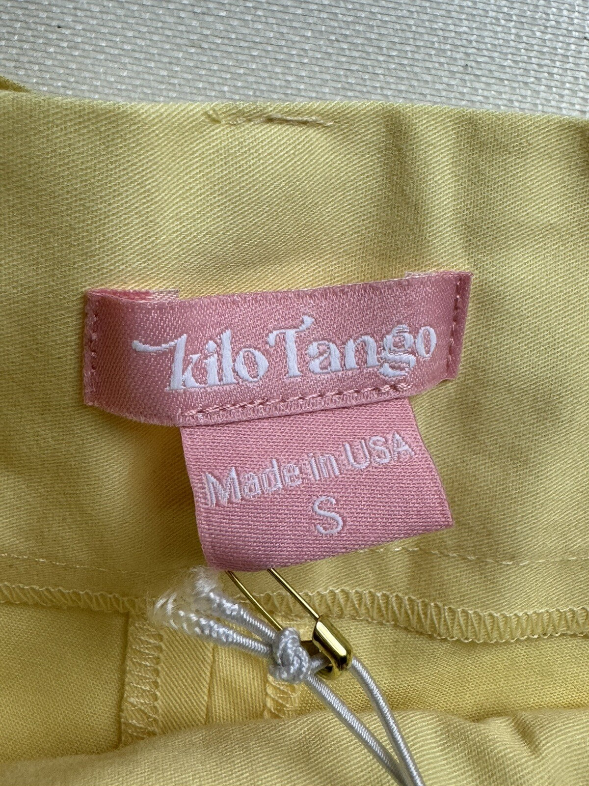 Kilo Tango Women’s Tie Waist Shorts Size S. (50)