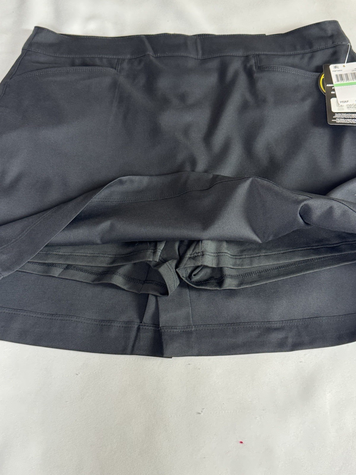 $68 PGA Tour Women’s Golf Skort Gray Pockets Sz 8. (B.044)
