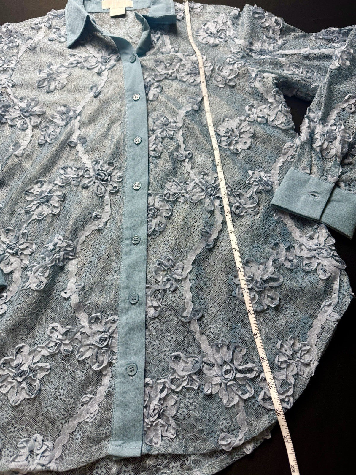 LIFE Women’s Blue Floral Lace Shirt Sz S. (B.160)