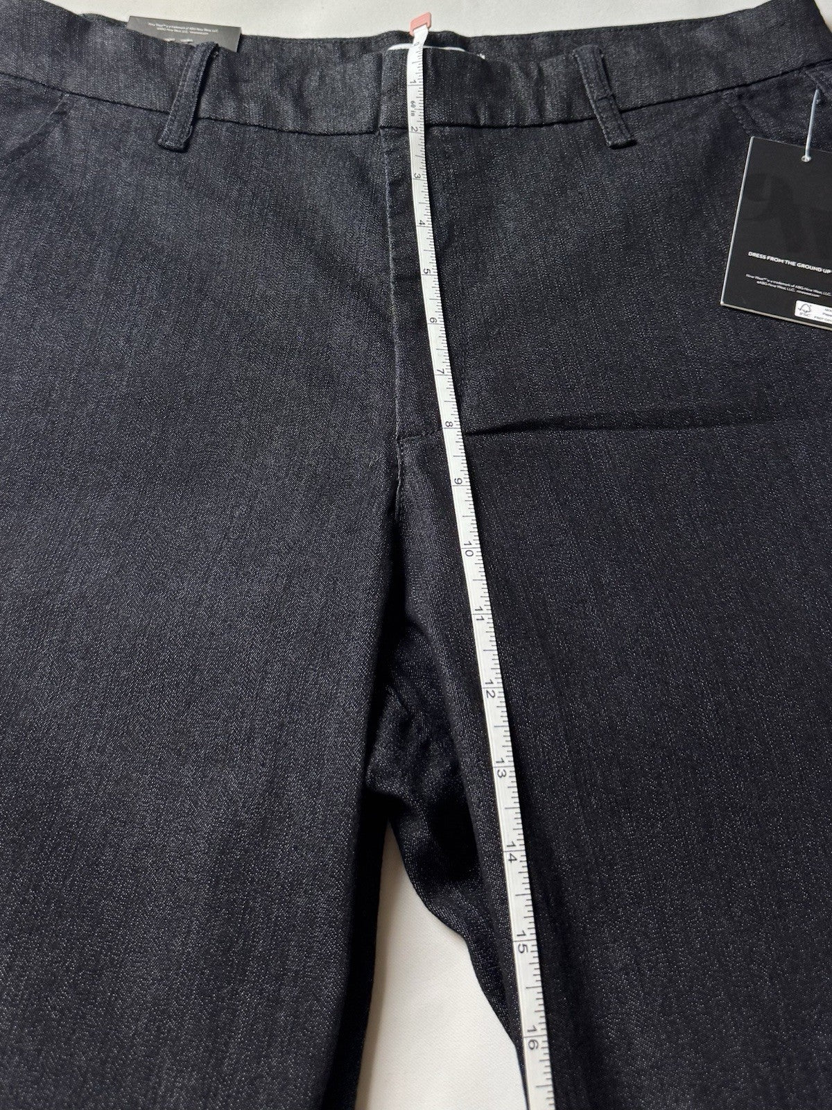 $69 Nine West Women's Black Cropped Jeans Sz 10. (B.166)