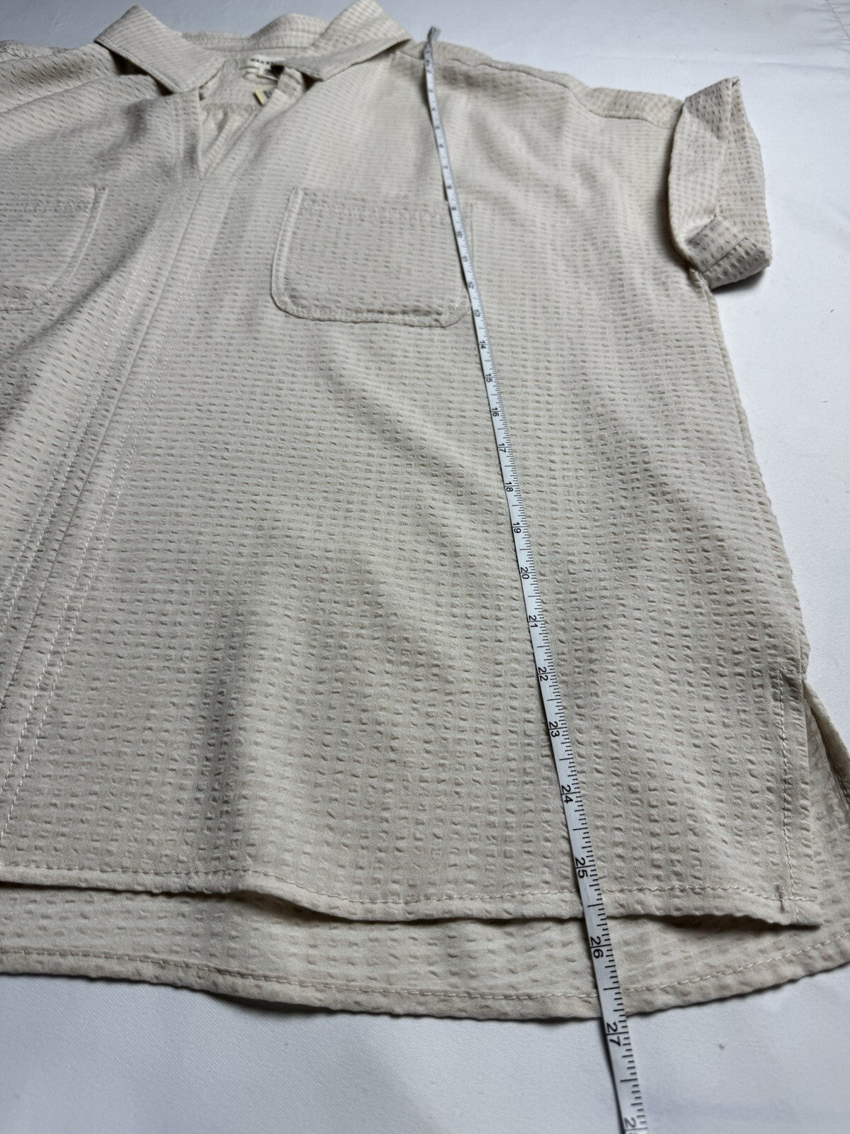 $98 Max Studio Women’s Blouse Beige Shirt Size XL. (B.136)