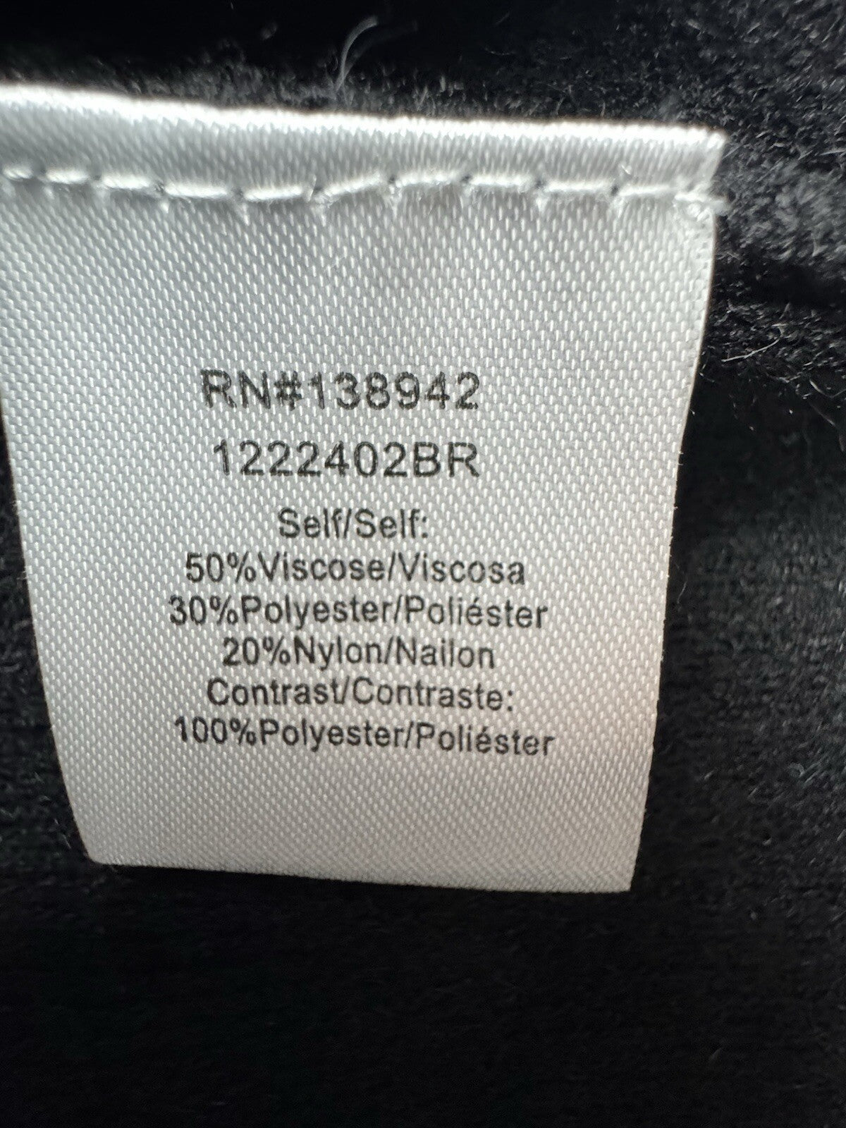 On Twelfth Women’s Puffy Sleeves Sweater SZ L. (B.136)