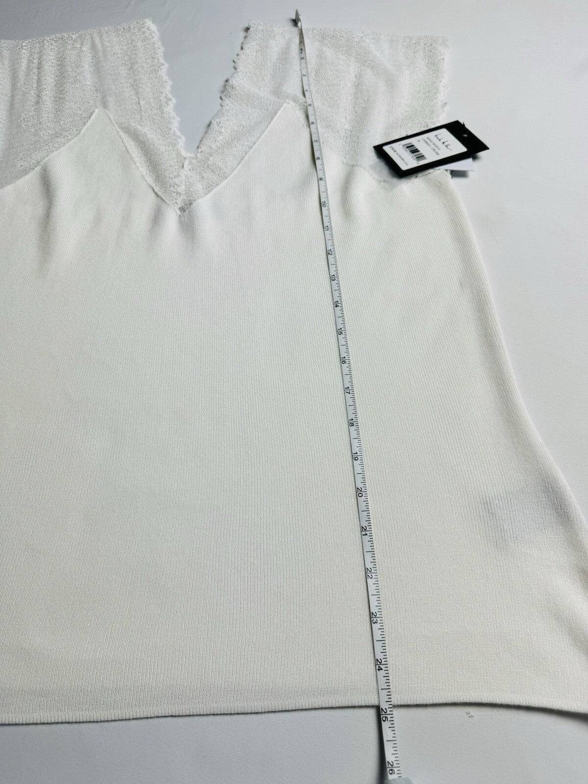 $78 Nicole Miller Women’s Cream Blouse Top Sz XL (B.104)