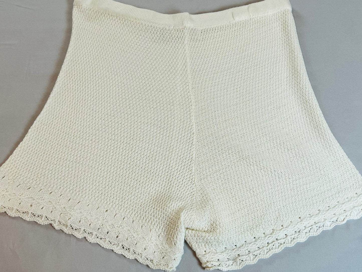 NO COMMENT WOMEN’S PLUS Sz 3X Knit Shorts Ivory