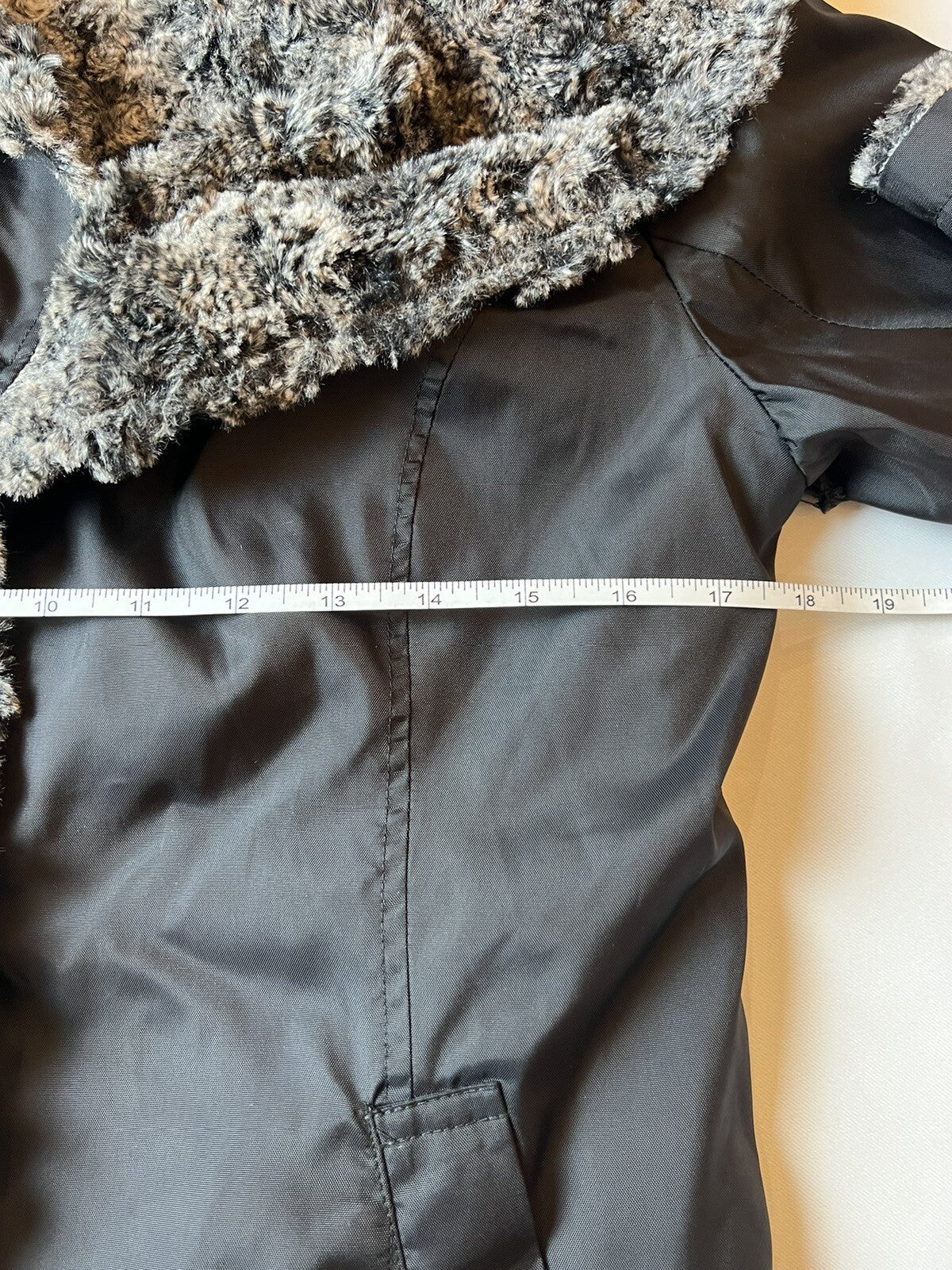 UBU Clothing Co. Black,Gray Faux Fur Reversible Sz XS Rain Resistant Coat (11)