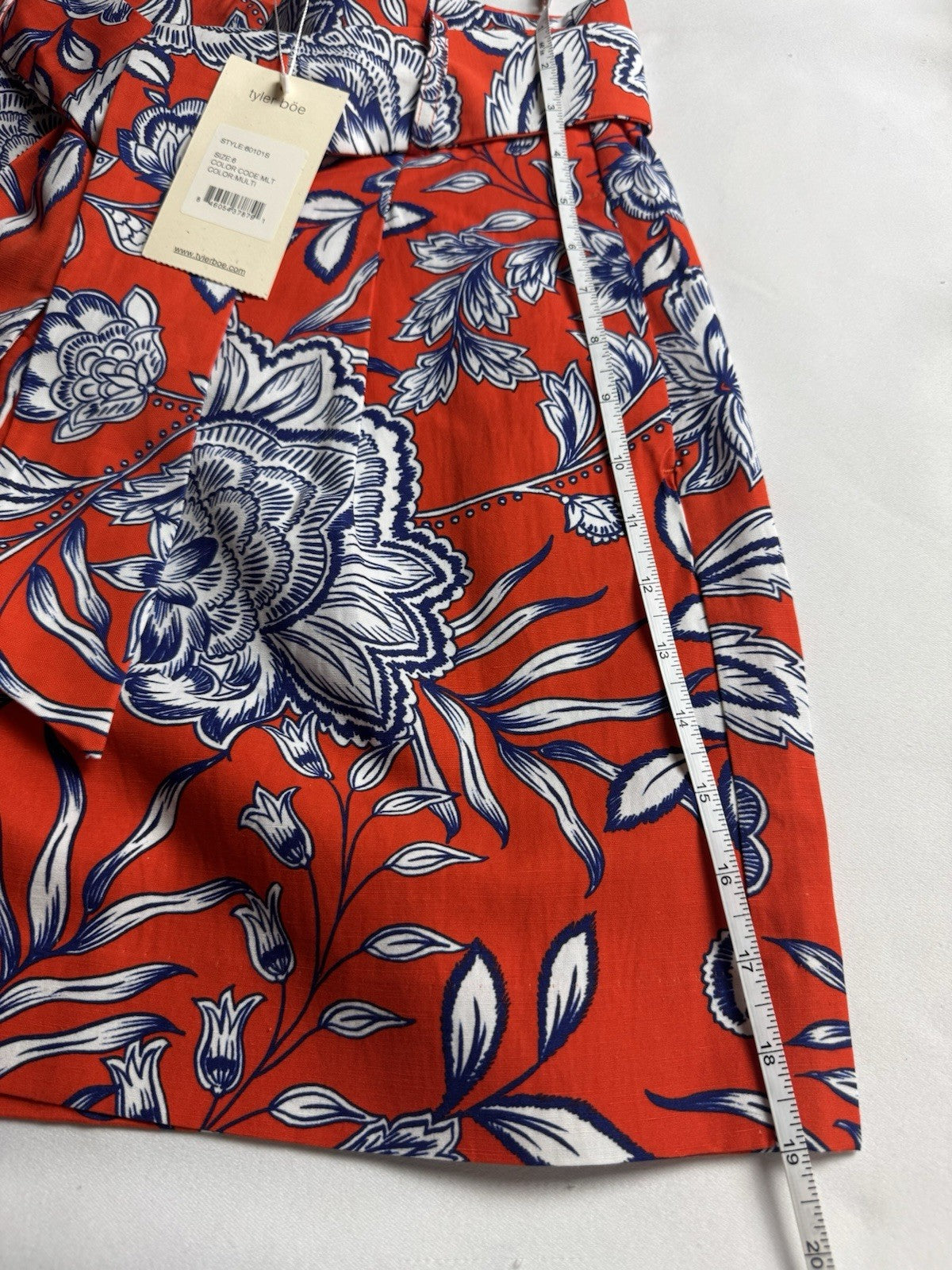 Tyler Boe Women’s Shorts Floral High Waist Belted Sz 6. (B.164)