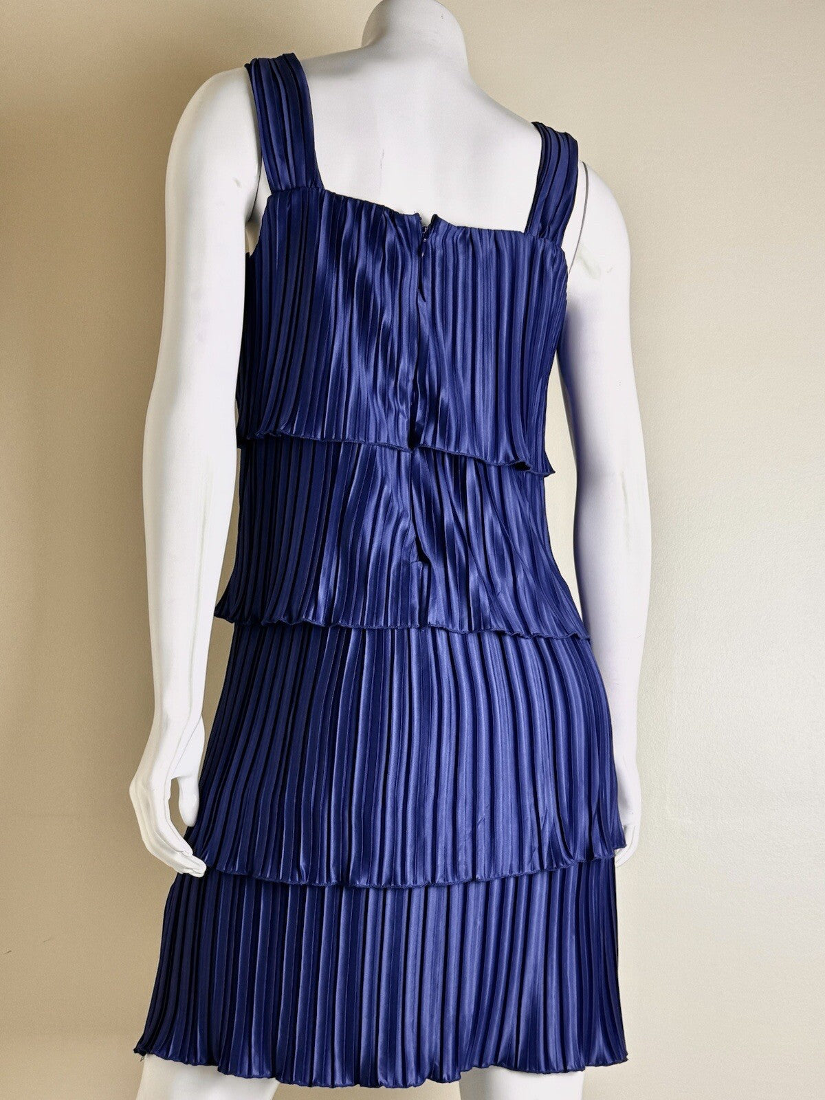 $129 DKNY Women’s Blue Sleeveless Dress Size 10. (B.78)