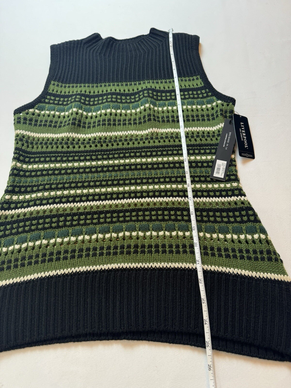 $89 Liverpool Women’s Sweater Vest Sz S. (B.115)
