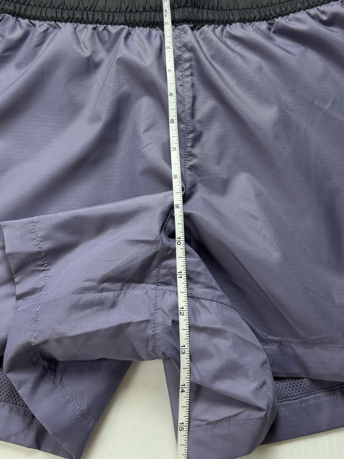$80 The North Face Women's Sport Shorts Purple with Liner - Sz L. (B.156)