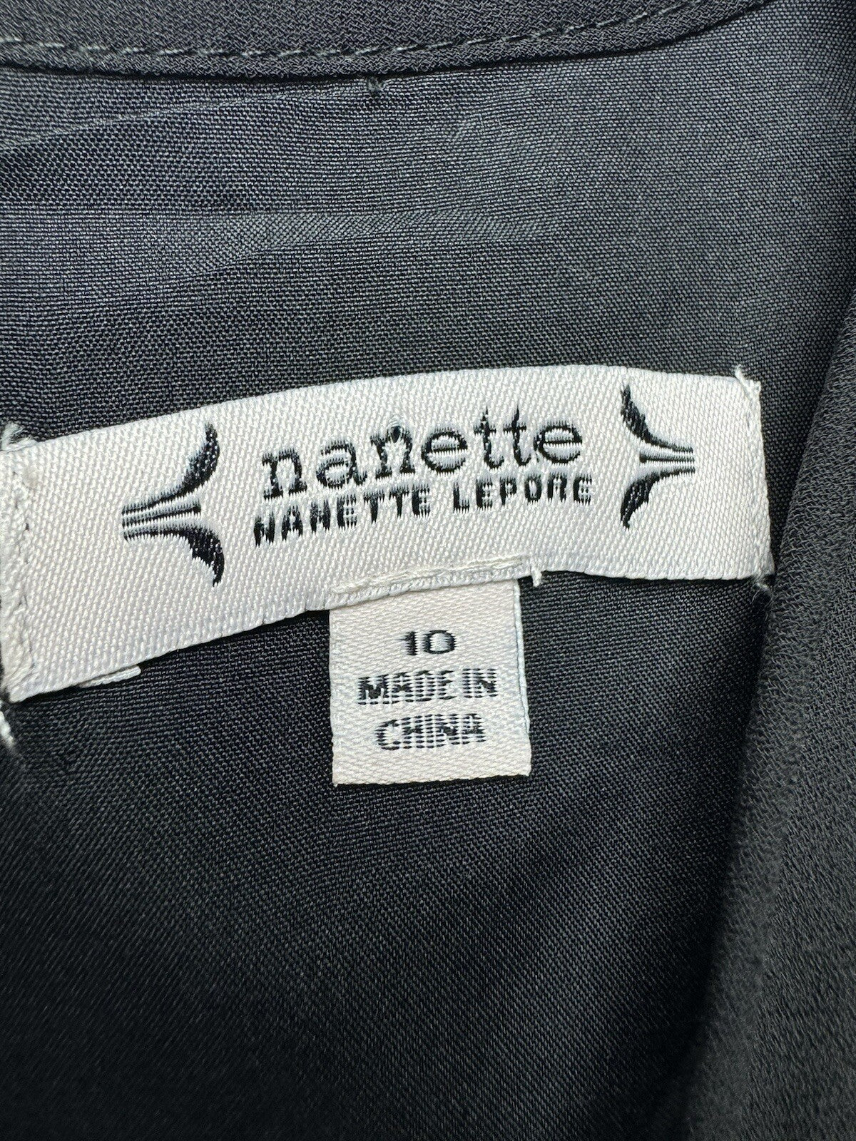 $158 NANETTE LEPORE Pleaded Black Dress Sz 10 (B.55)