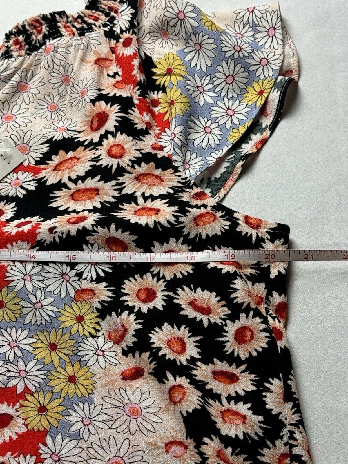 $84 Sanctuary Women’s Floral Blouse Top Size L. (B.66)