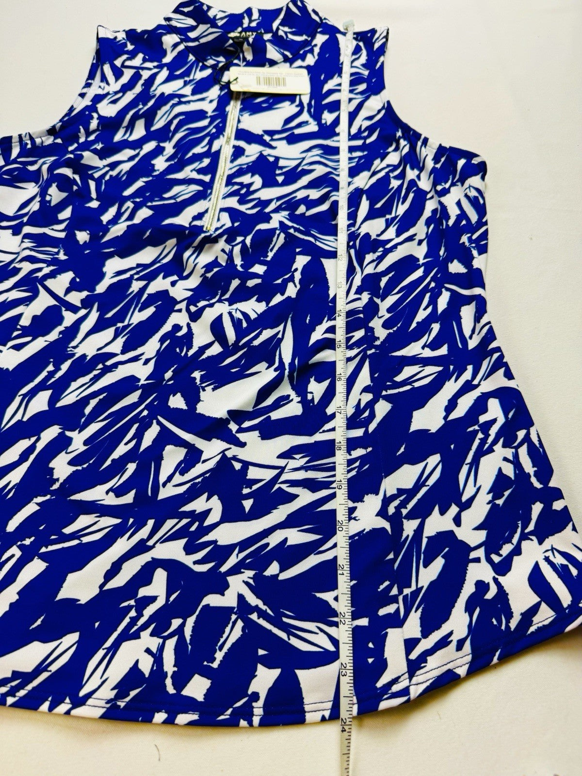 Amy Sport Women's Golf Shirt Sz M. (B.145)