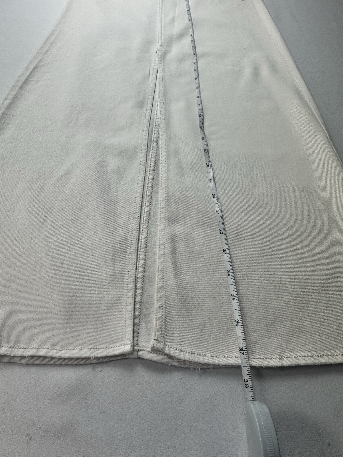 $178 Splendid Ivory Denim Long Skirt Size S. (B.146)