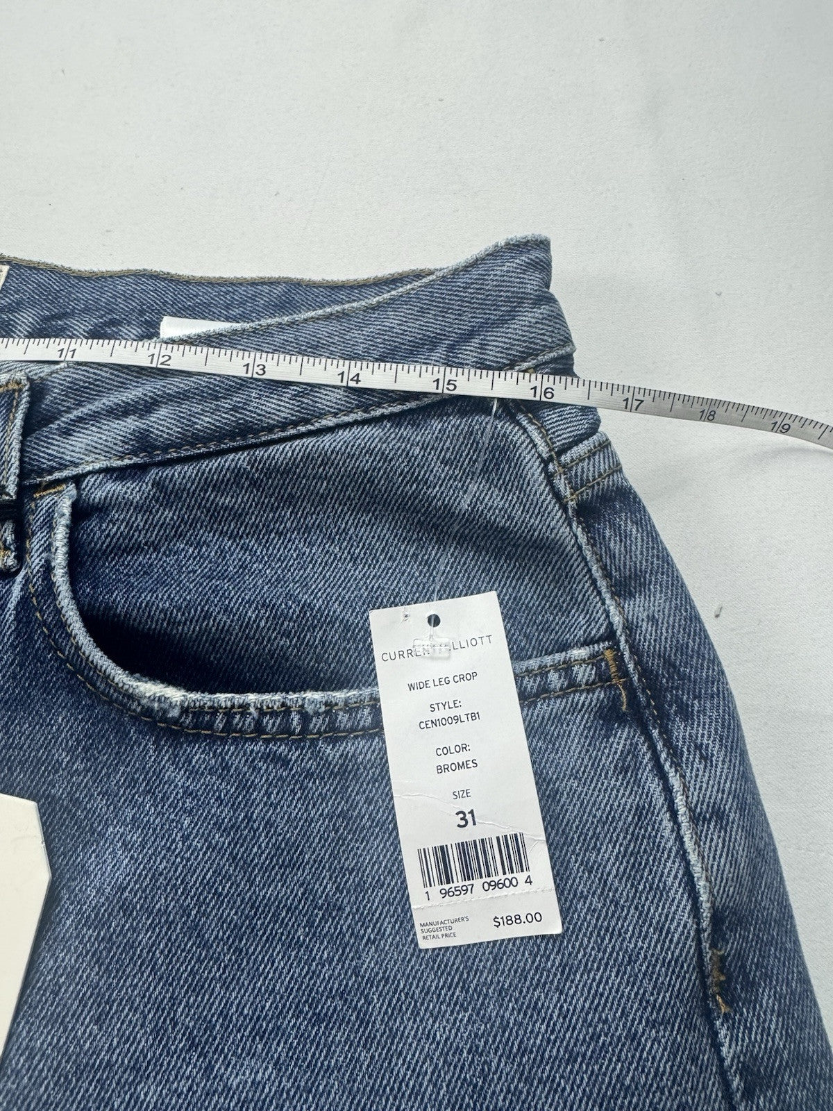 $188 Current/Elliott Women’s Wide Leg Jeans Sz 31. (B.114)