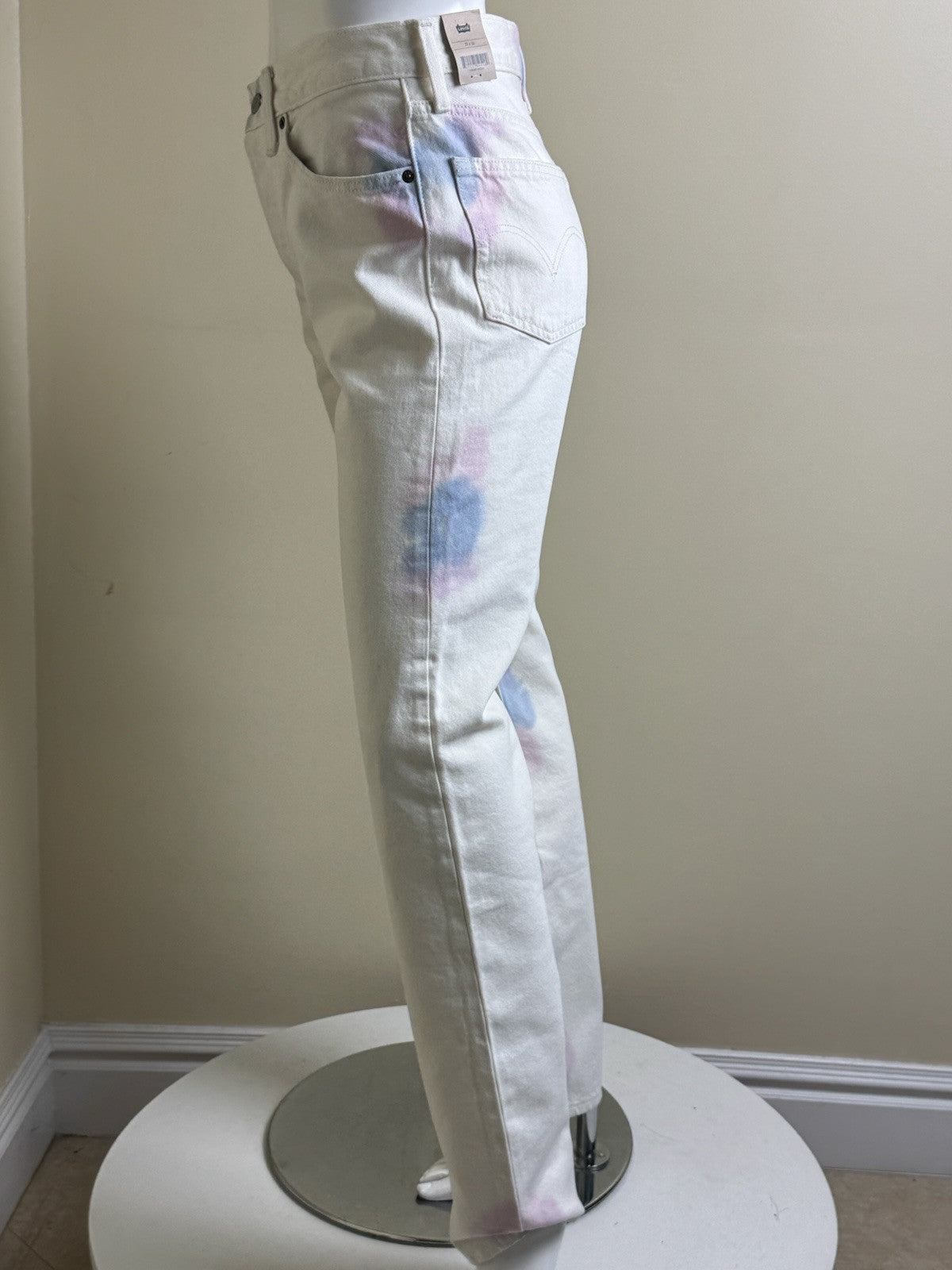 $69 Levis 501 Jeans Women’s Sz 27x32 Ivory Tye Die Jeans. (B.138)