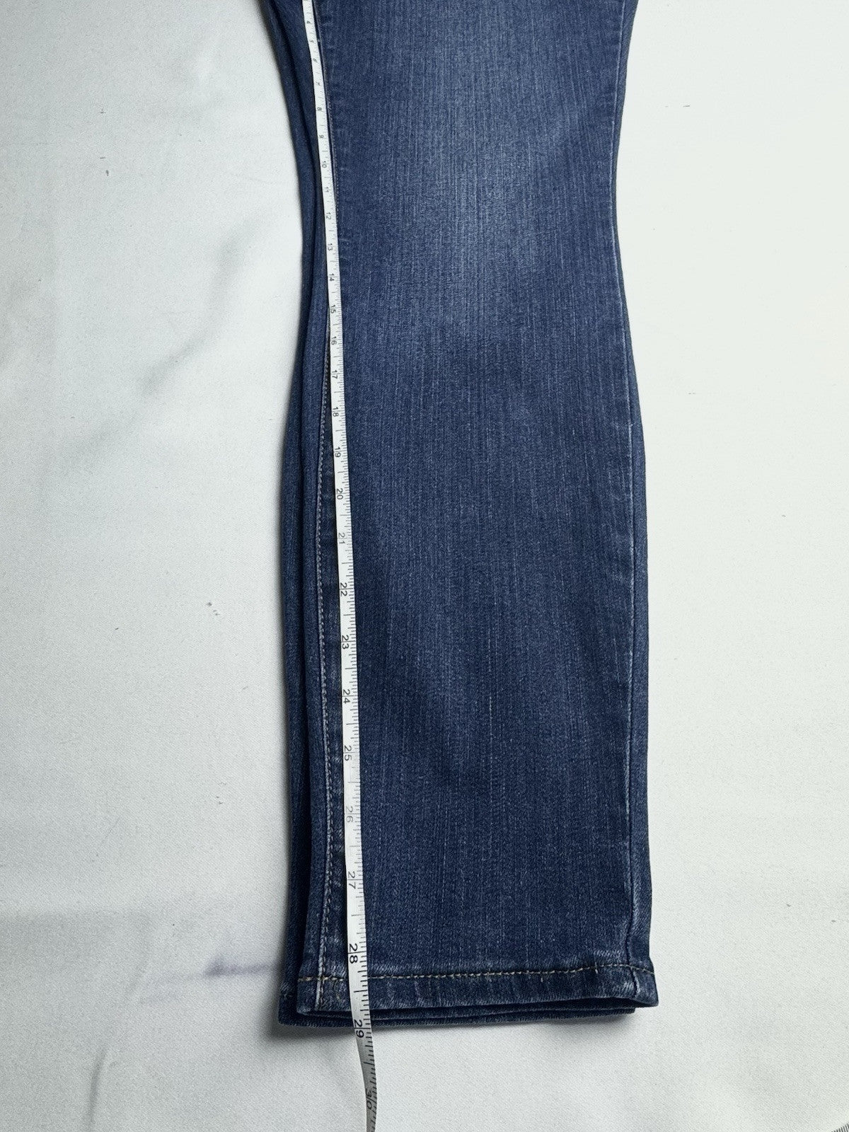 $99 NYDJ Jeans Womens Slim Stretch Jeans Sz 12. (B.124)