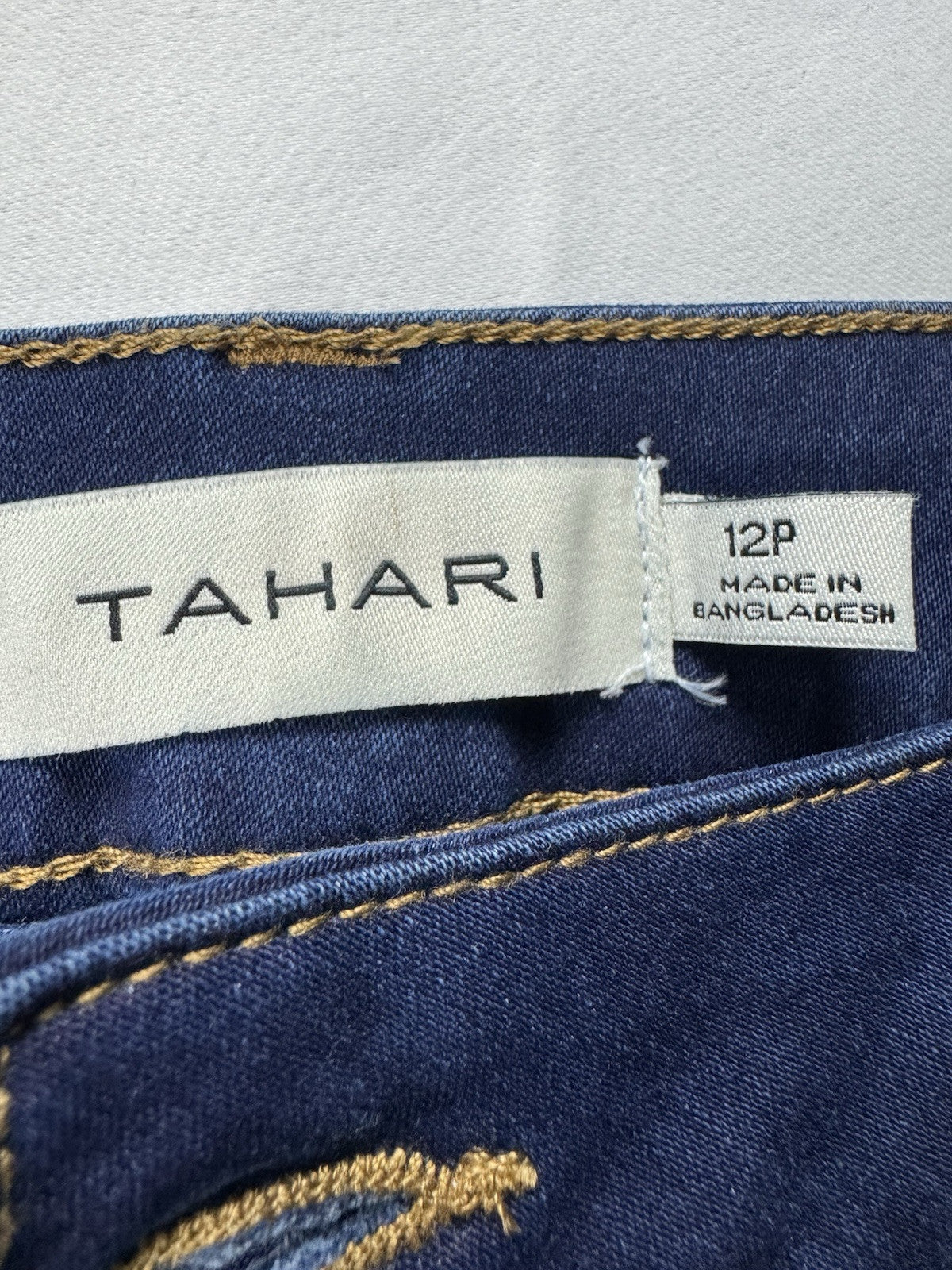 $98 Tahiti Women’s Dark Blue Jeans Sz 12P. (B.118)