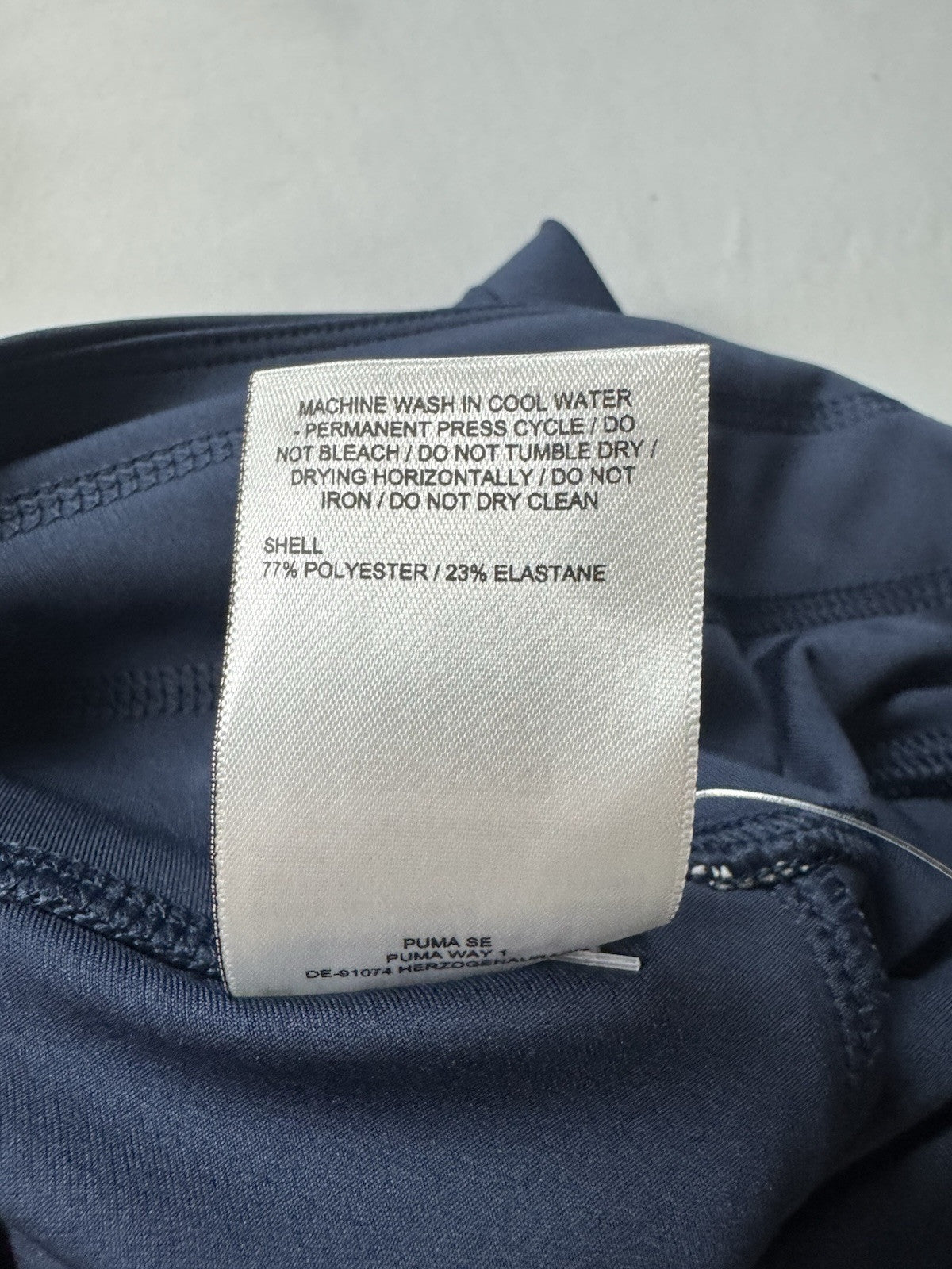 Puma Women’s Leggings Stretch Pockets Navy Sz S. (B.94)