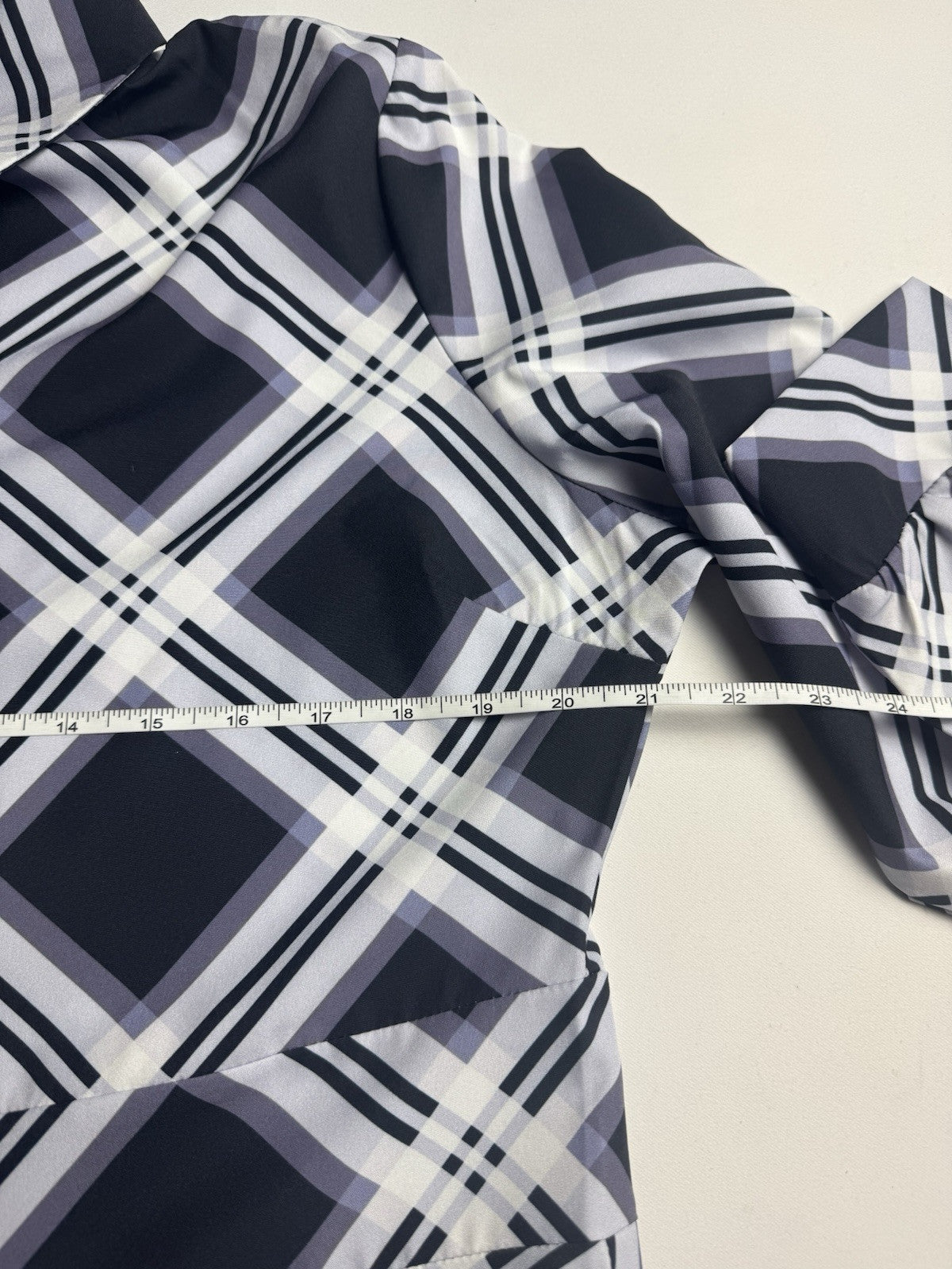 Women’s Plaid Long Sleeve Dress Size XL (B.70)